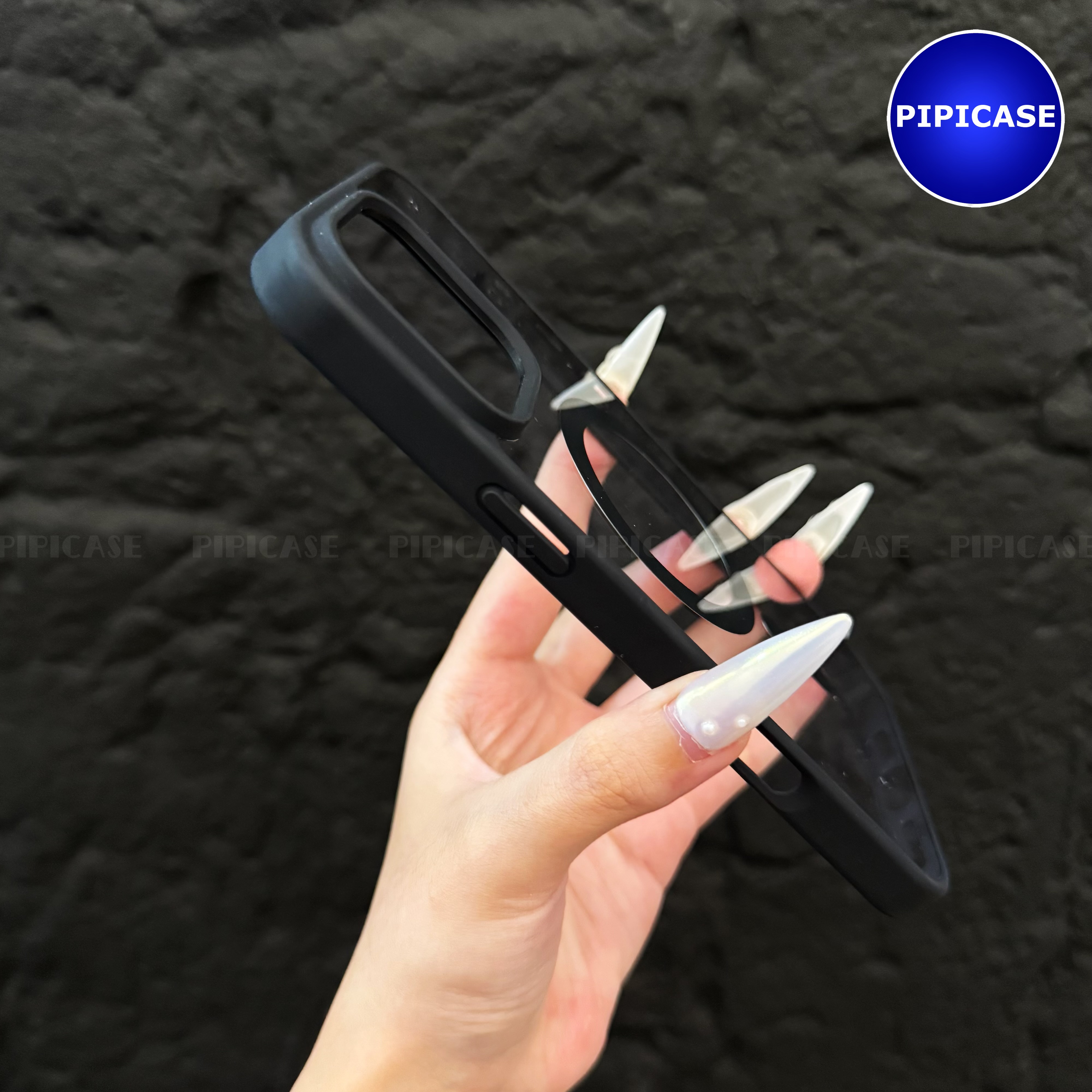 Ốp Lưng iPhone 16 Pro - Chic - Đen_thumbnail_17