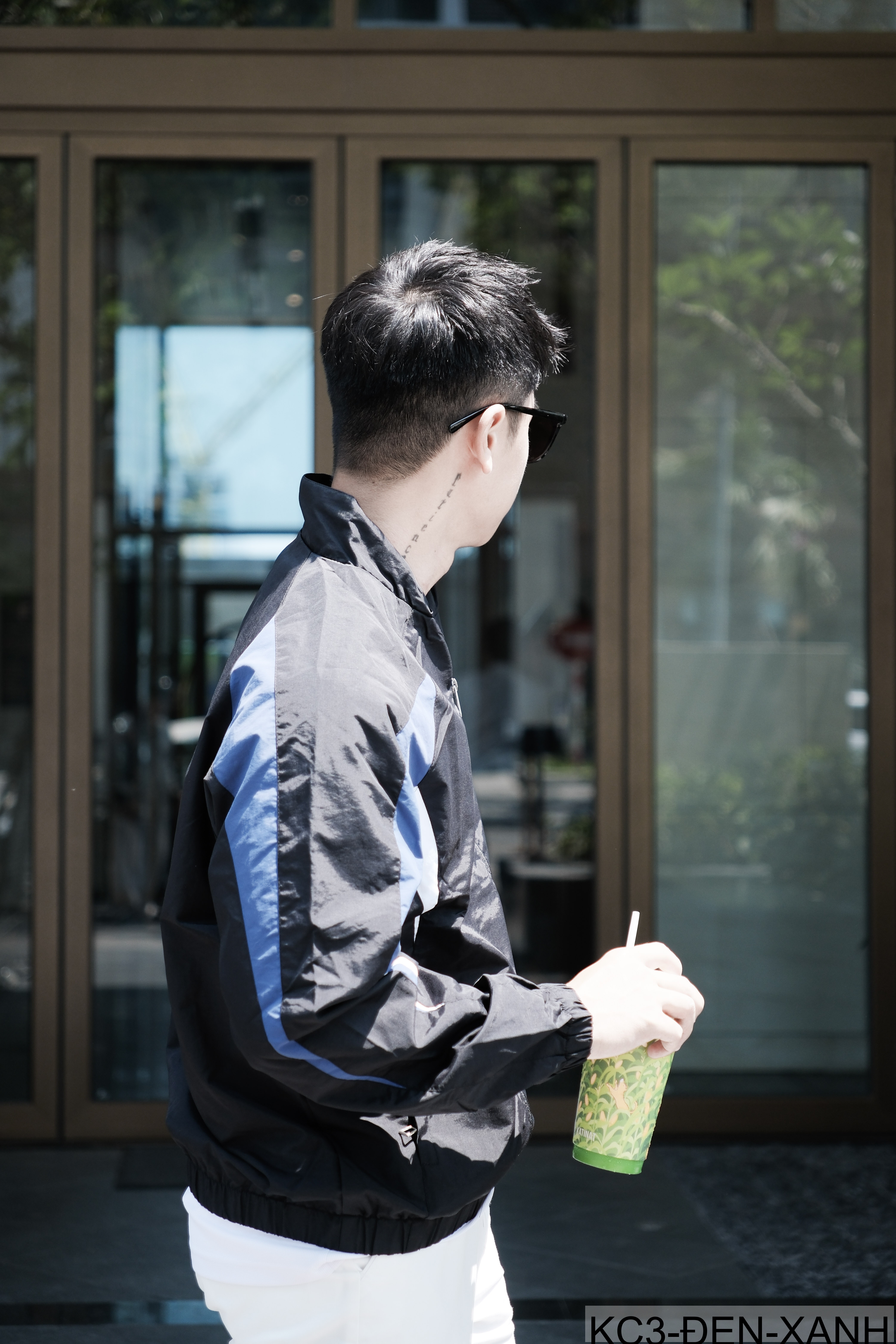 KC3 - Áo khoác nam cổ đứng phối màu năng động, chất polyester thoáng mát, form regular phù hợp xuân thu_thumbnail_2