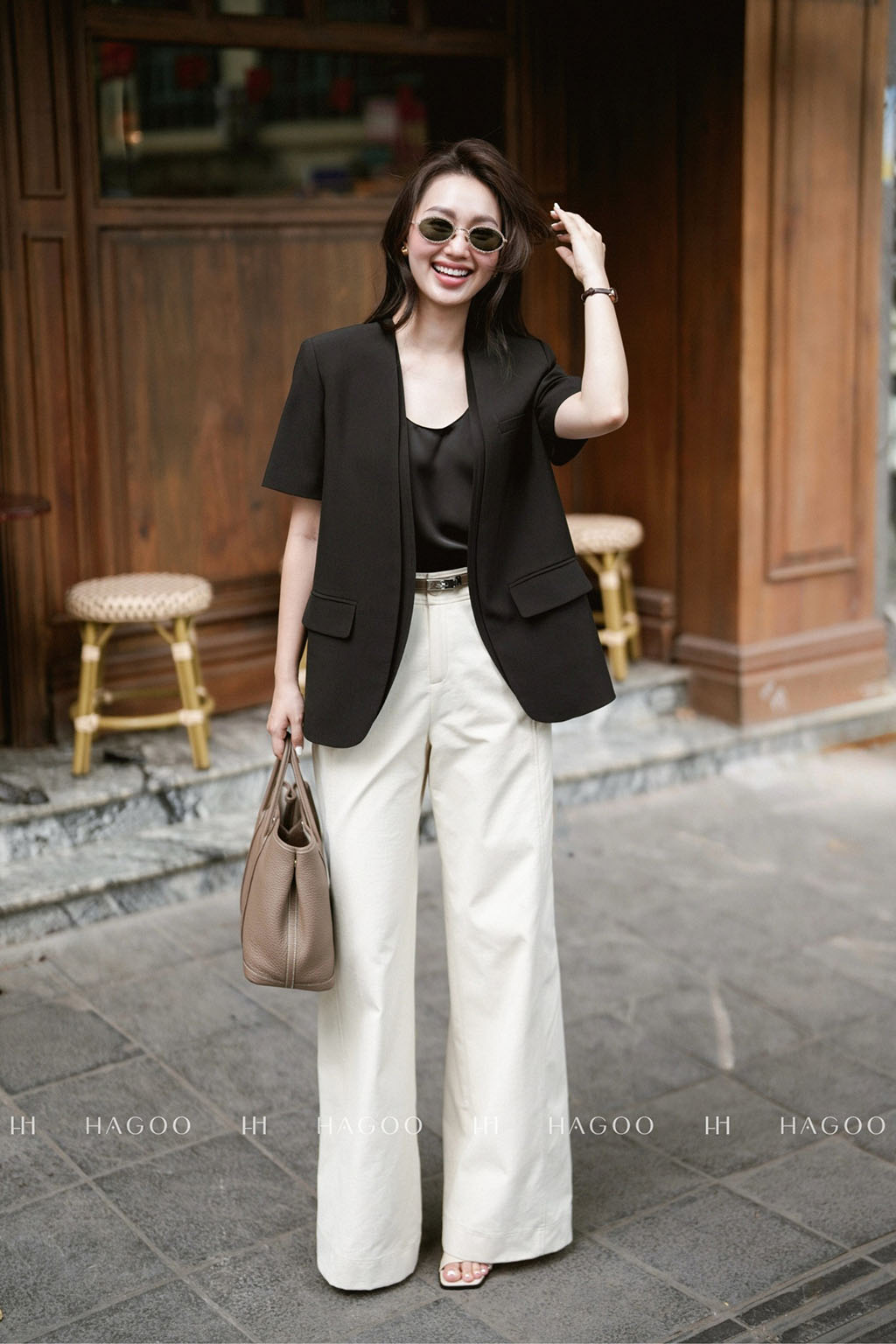 Áo Blazer suông 2 tà cộc tay_thumbnail_2