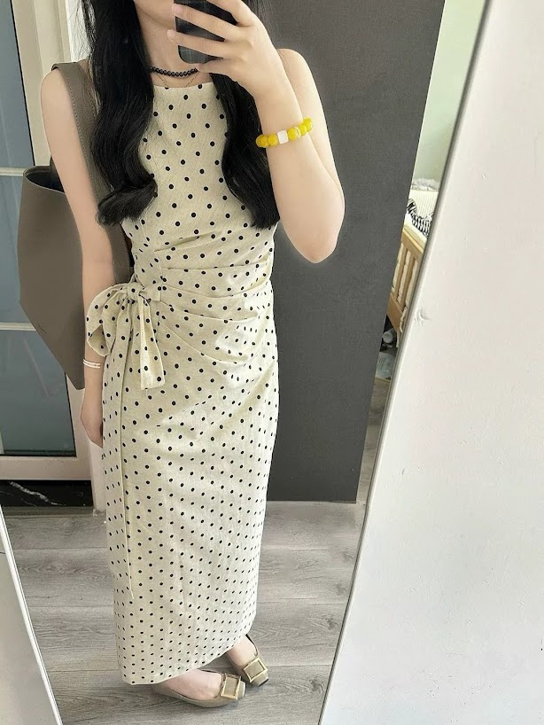 Lucas - Váy zile chấm bi cổ tròn rúm buộc nơ eo lệch dáng dài_thumbnail_3