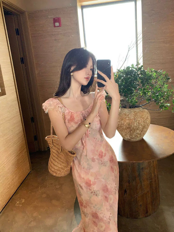Lucas - Váy hoa lụa cổ vuông phối viền bèo dáng dài chân xòe nhẹ 0008_thumbnail_1