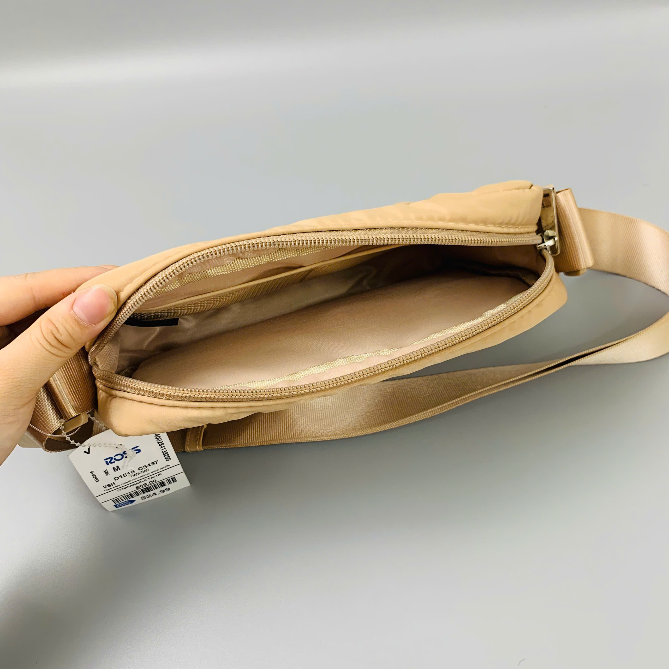 TÚI ĐEO CHÉO MINI MÀU BE – NHẸ NHÀNG, DỄ PHỐI, ĐA NĂNG_thumbnail_3