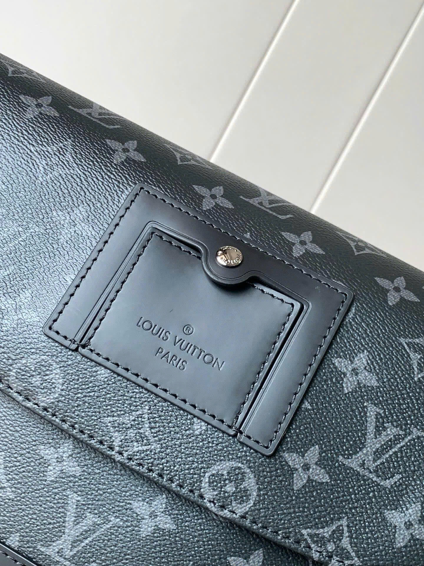 Túi đeo Louis Vuitton Messenger PM Voyager Monogram Eclipse_thumbnail_3