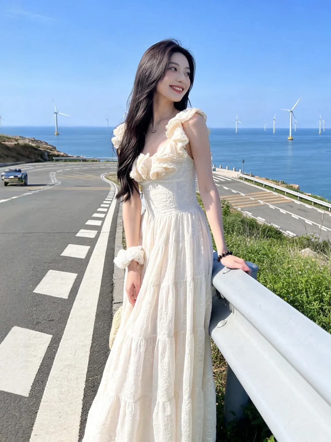 Lucas - Váy 2 dây bèo viền cổ phối ren phần eo + chân váy xòe tầng dáng maxi_thumbnail_4