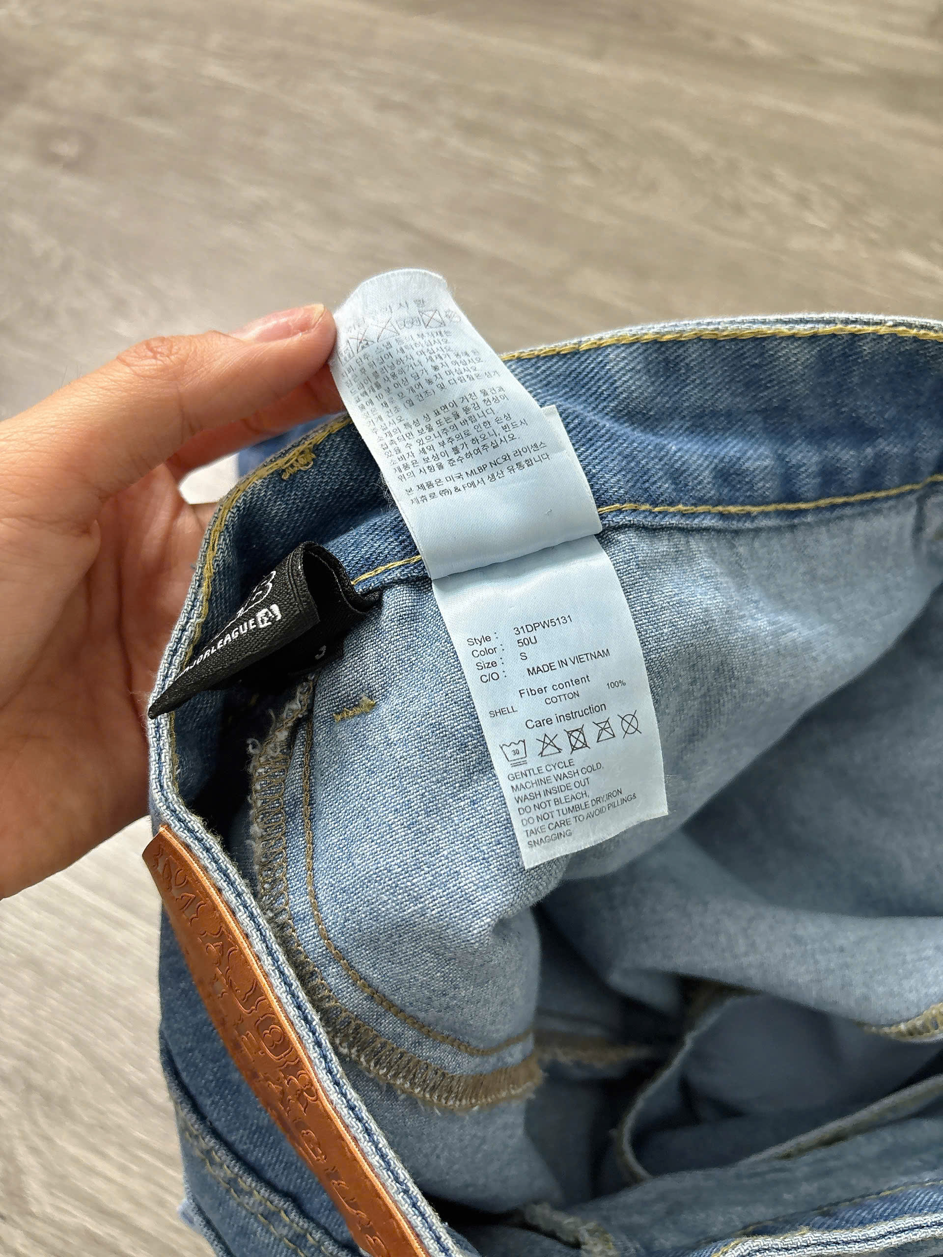 C13 CHÂN VÁY JEAN 2 MÀU_thumbnail_2