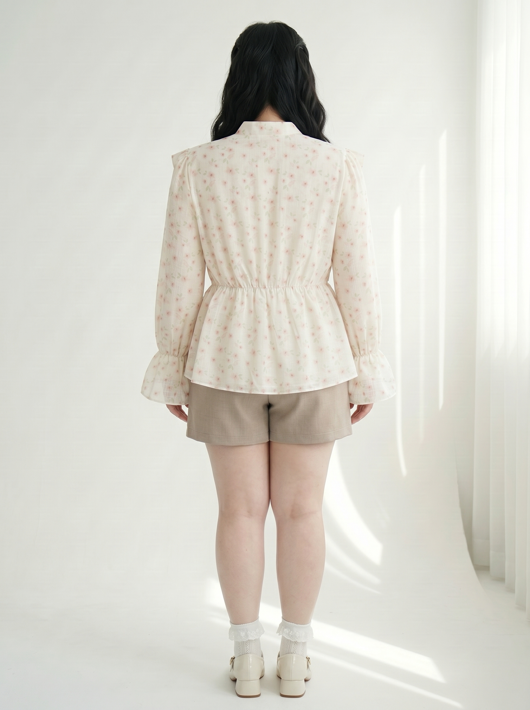 Set Áo Voan Hoa Kèm Quần Short Ruby Bigsize Cổ Tim Tay Dài Gọn Dáng - Kem Hoa - Vừa 55-90kg - V-SET016_thumbnail_2