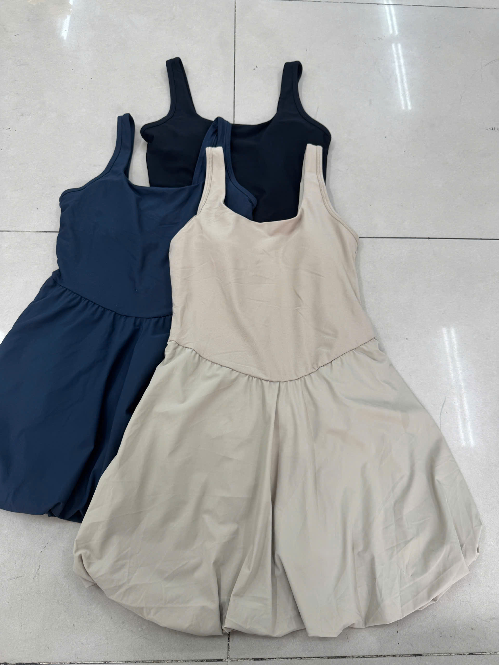 V352 VAY NU OLD_thumbnail_11