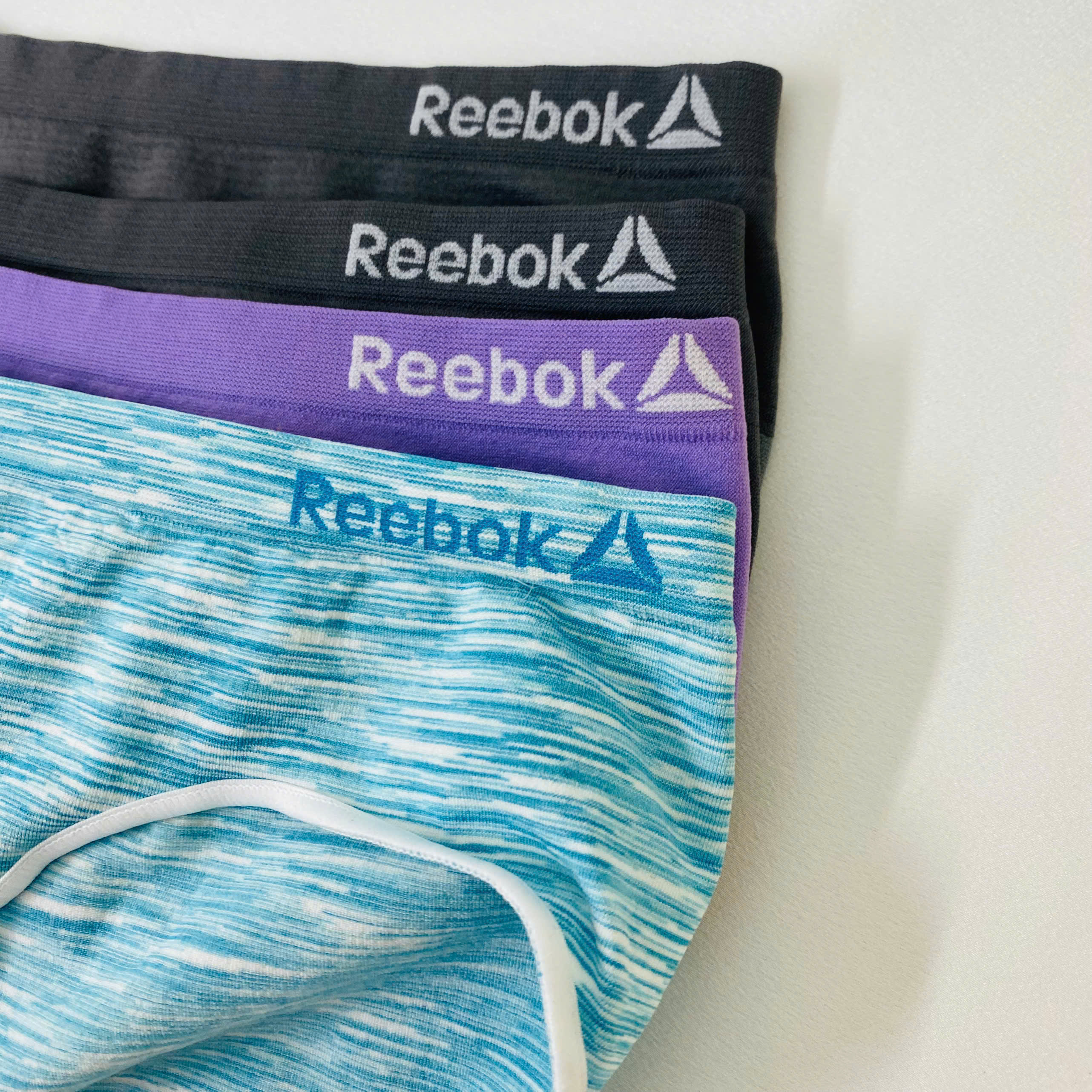 4 Quần Chip Reebox size S_thumbnail_2