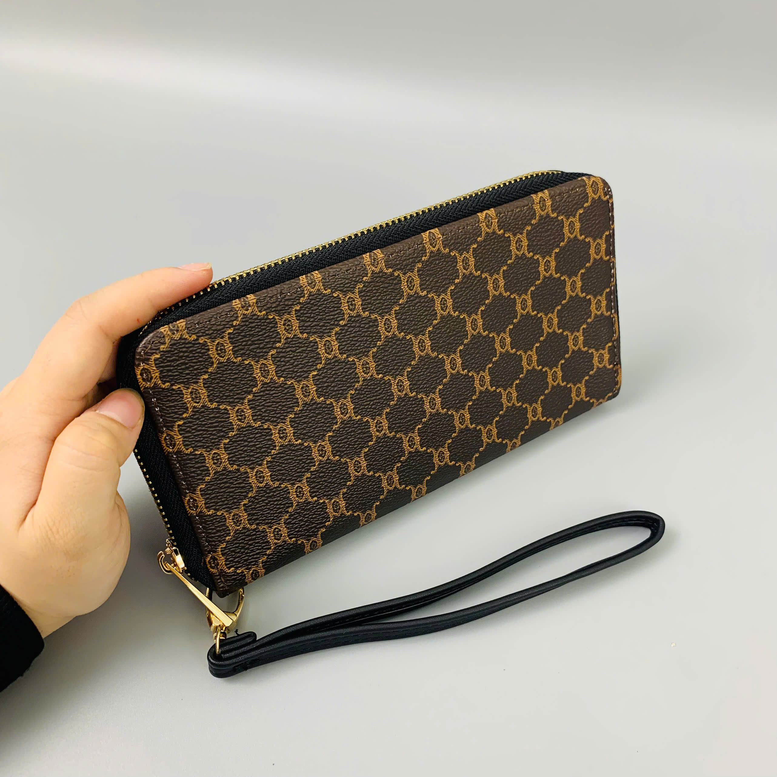 VÍ DÀI CẦM TAY HỌA TIẾT MONOGRAM_thumbnail_3