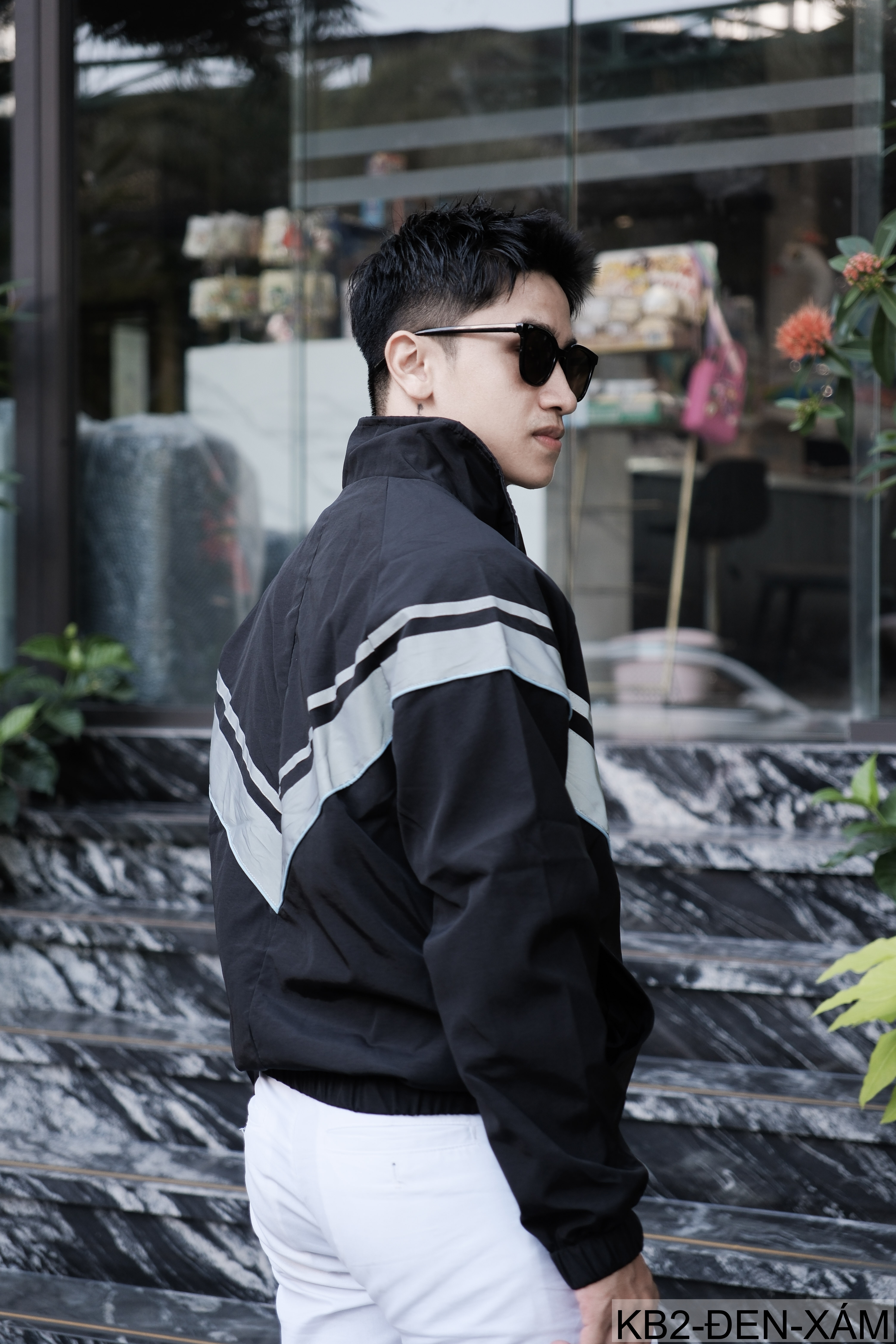 KB2 - Áo khoác nam cổ bẻ phong cách Hong Kong, form rộng, in họa tiết sọc V thời trang_thumbnail_13