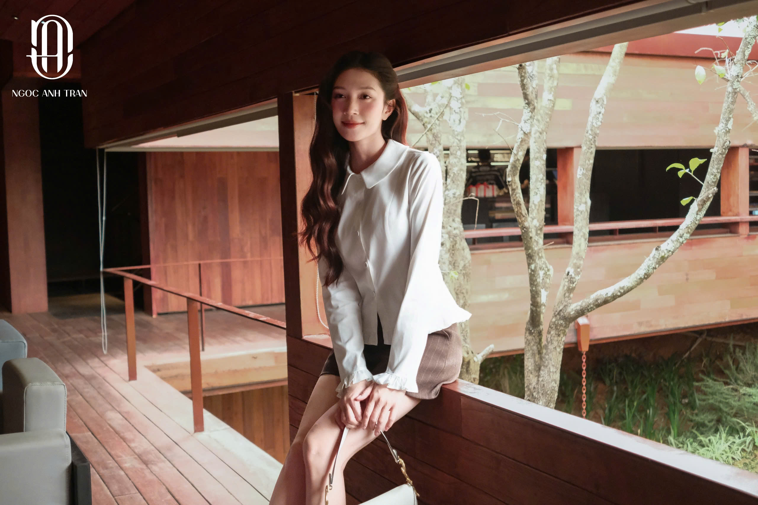 A258 - Áo sơ mi trắng bèo gấu_thumbnail_2