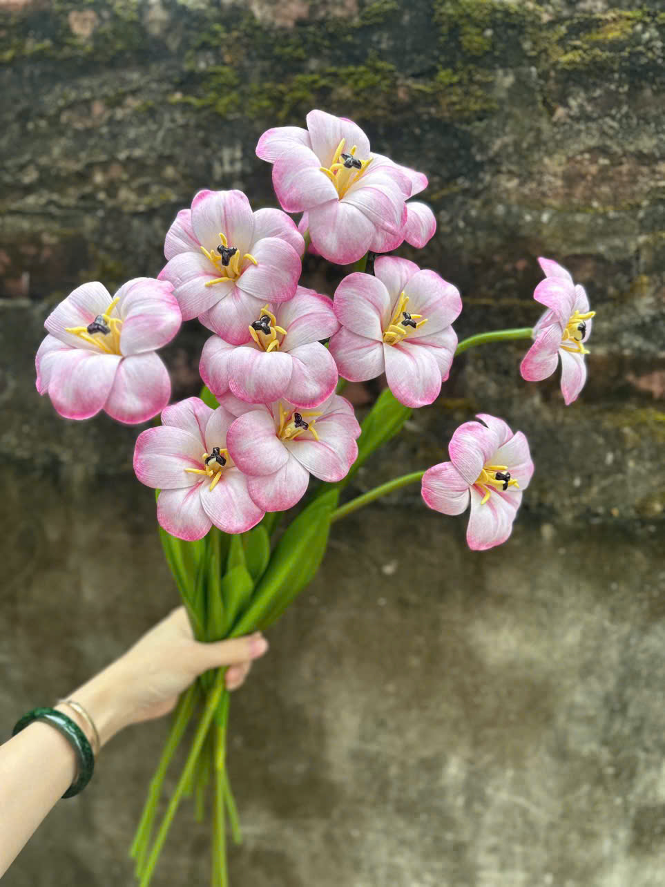 Hoa Tulip Nở Hoa Lụa Cao Cấp Trang Trí Không Gian Hiện Đại Bền Đẹp Không Cần Chăm Sóc