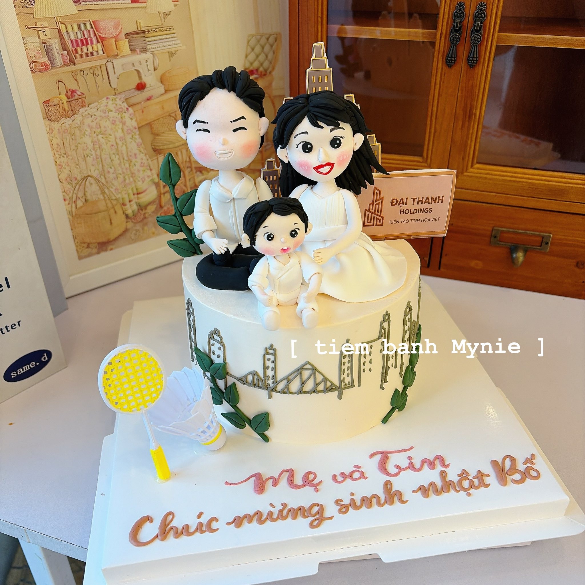 Bánh nặn tạo hình chủ đề gia đình