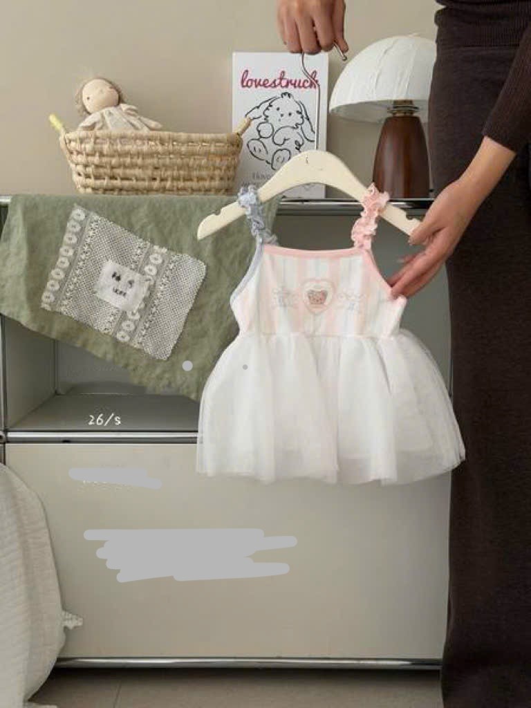 D253 - Áo 2 dây hồng xanh hoạ tiết gấu viền bèo - 5888