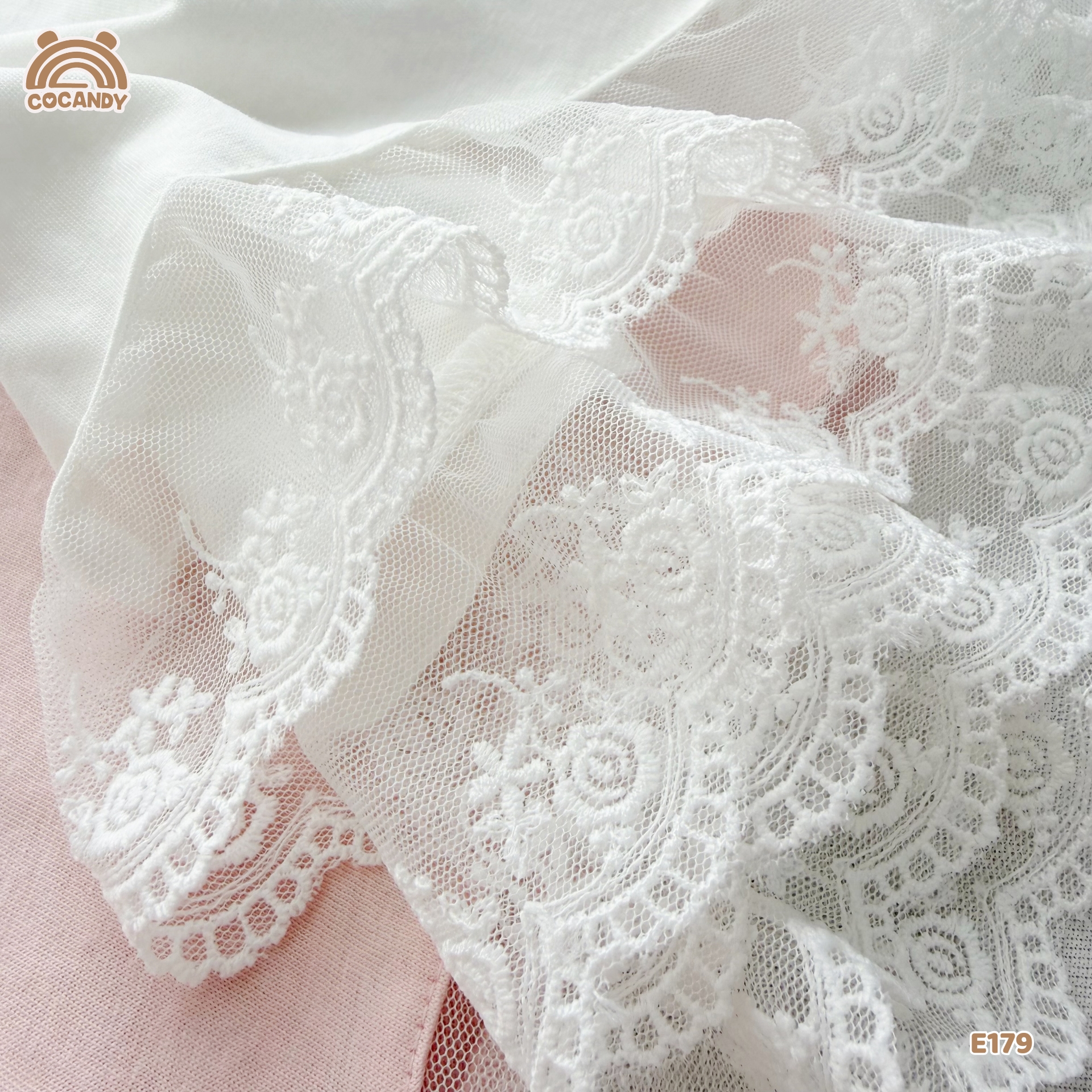 Áo cộc cotton TRẮNG phối bèo ren gấu_thumbnail_4