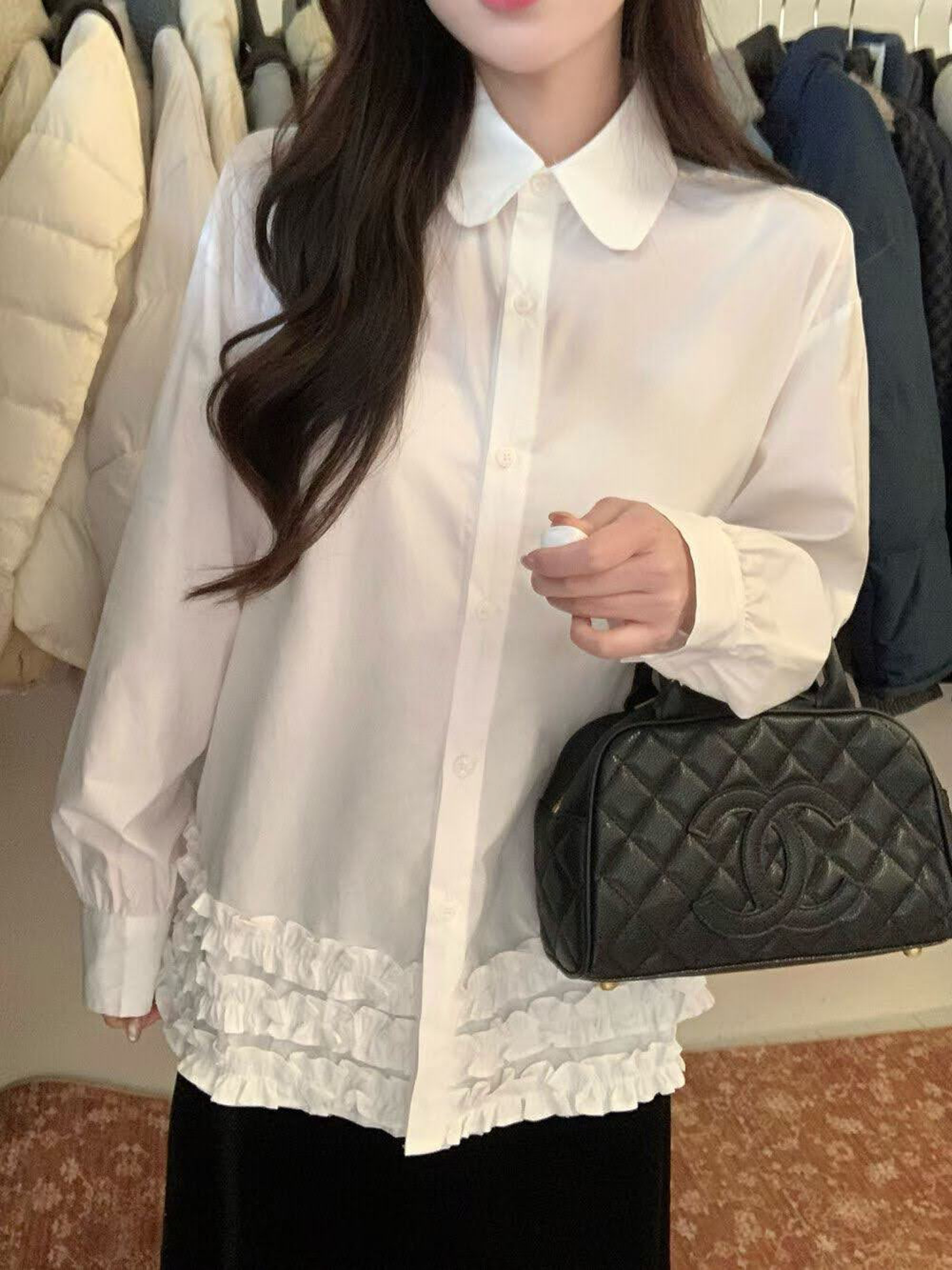 Áo sơ mi cài cúc cỏ bẻ ve tròn viền xếp 3 hàng viền gấu dài tay