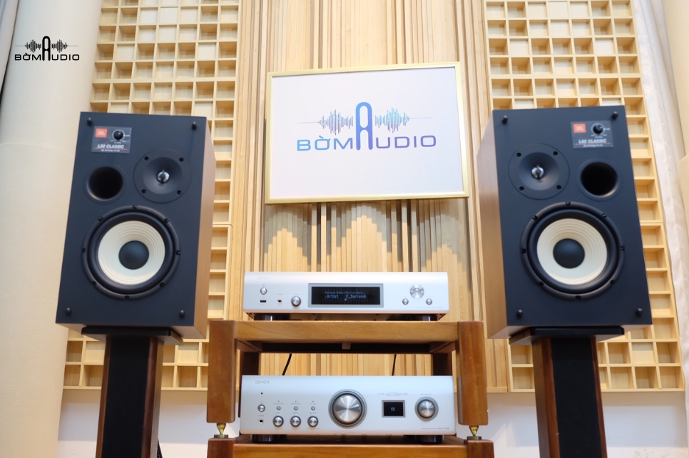 Hình ảnh chụp thực tế Combo Amply Denon PMA 1700NE + Denon DNP 2000NE + Loa JBL L82 Classic – B94 tại Bờm Audio.