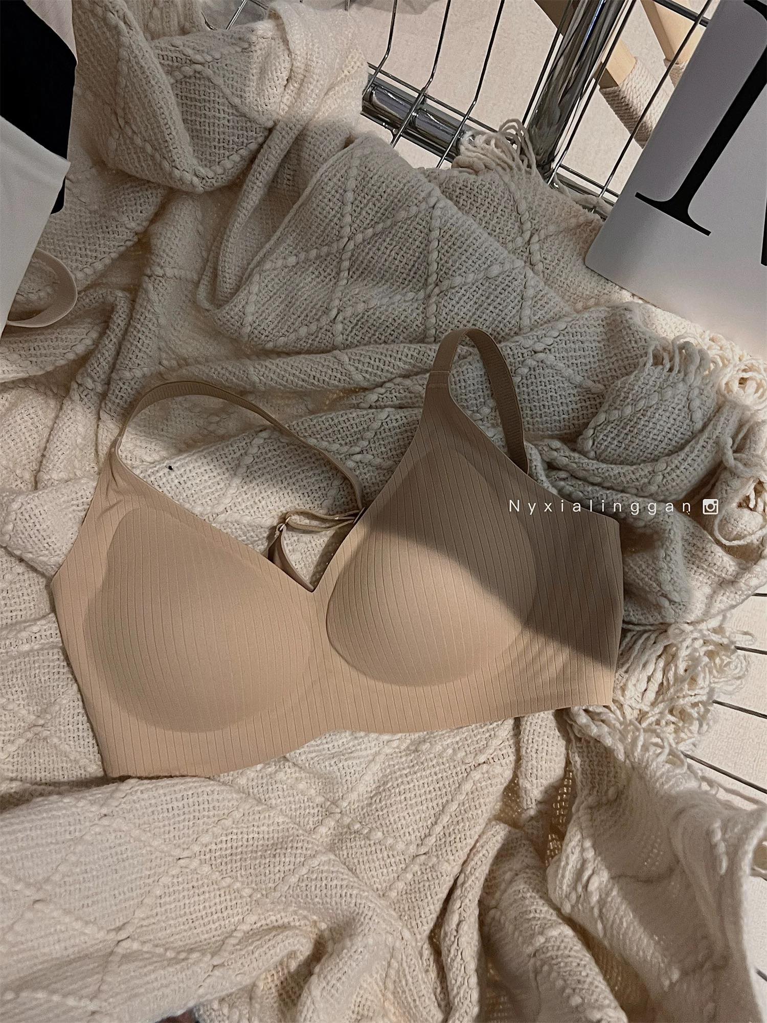 Invisible Bra_thumbnail_2