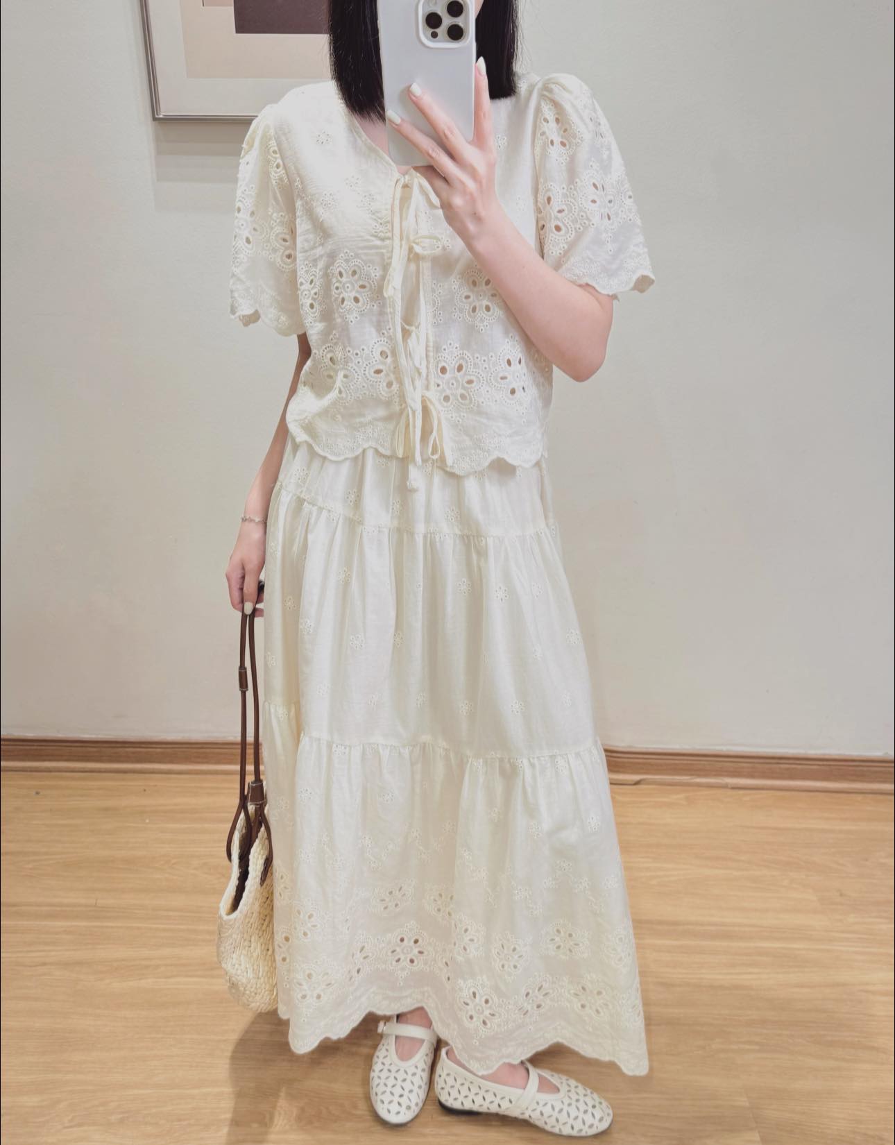 E672 SET REN KEM ÁO TAY BỒNG + CHÂN VÁY MIDI CK