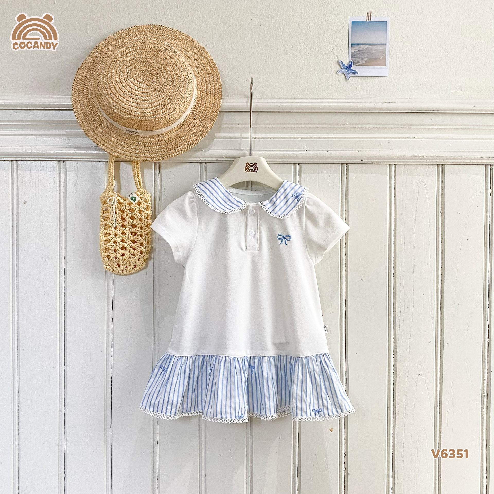 Váy cộc polo TRẮNG phối cổ caro nơ xanh