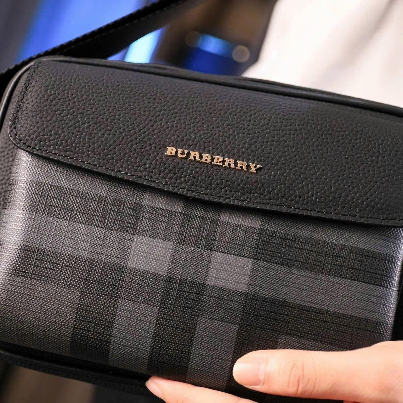  Túi Đeo Chéo Burberry_thumbnail_2