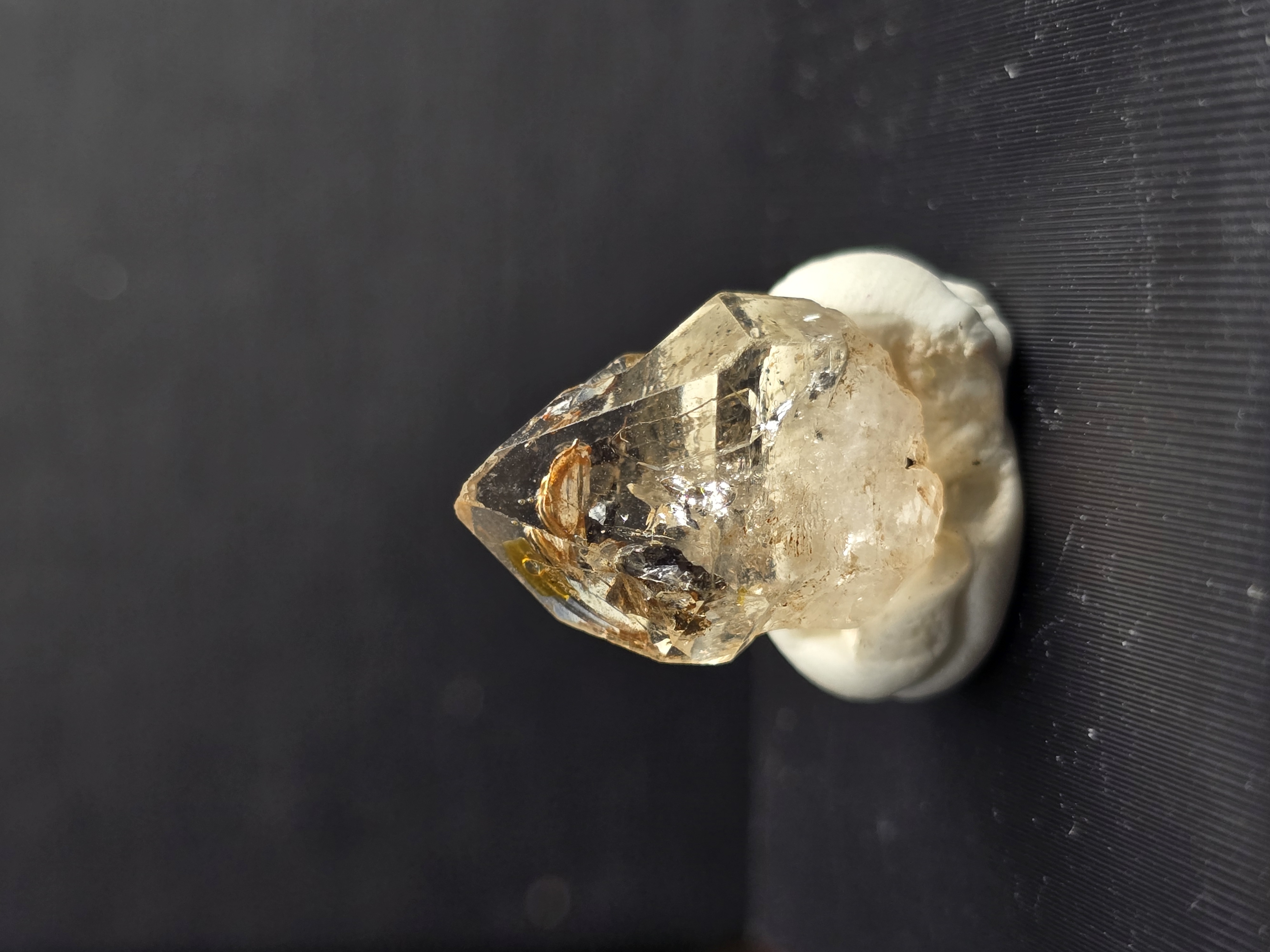 Thạch Anh Tích Dầu (Petroleum Quartz) - Madagascar - Size thumbnail 1-2cm_thumbnail_10