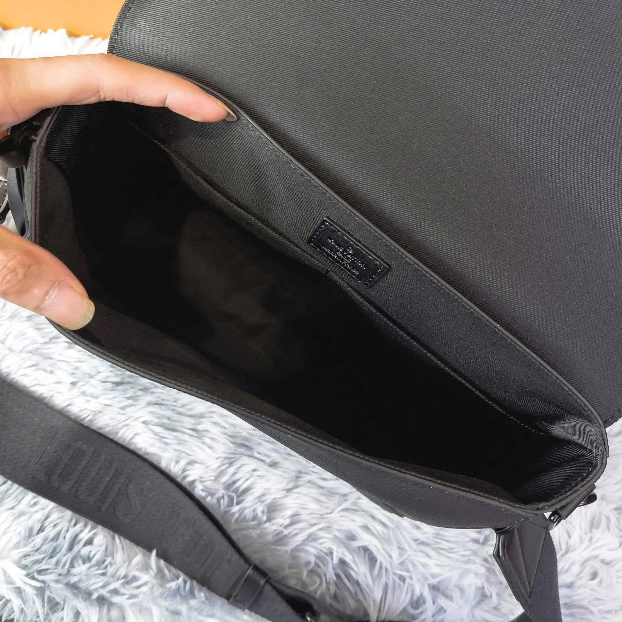 Túi Loius Vuitton Aerogram Messenger_thumbnail_4