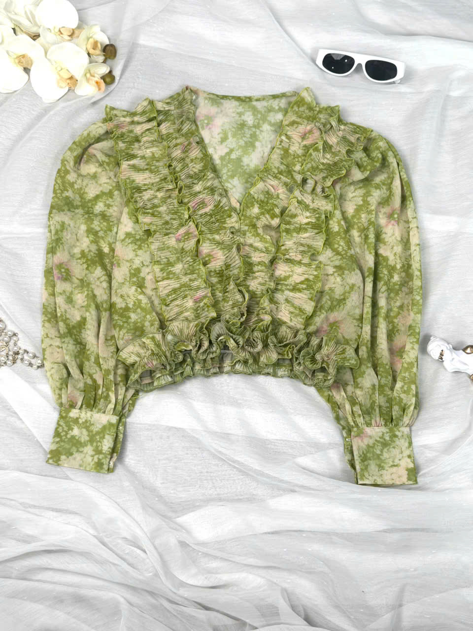 Áo Kiểu Cổ V Viền Bèo Nhún