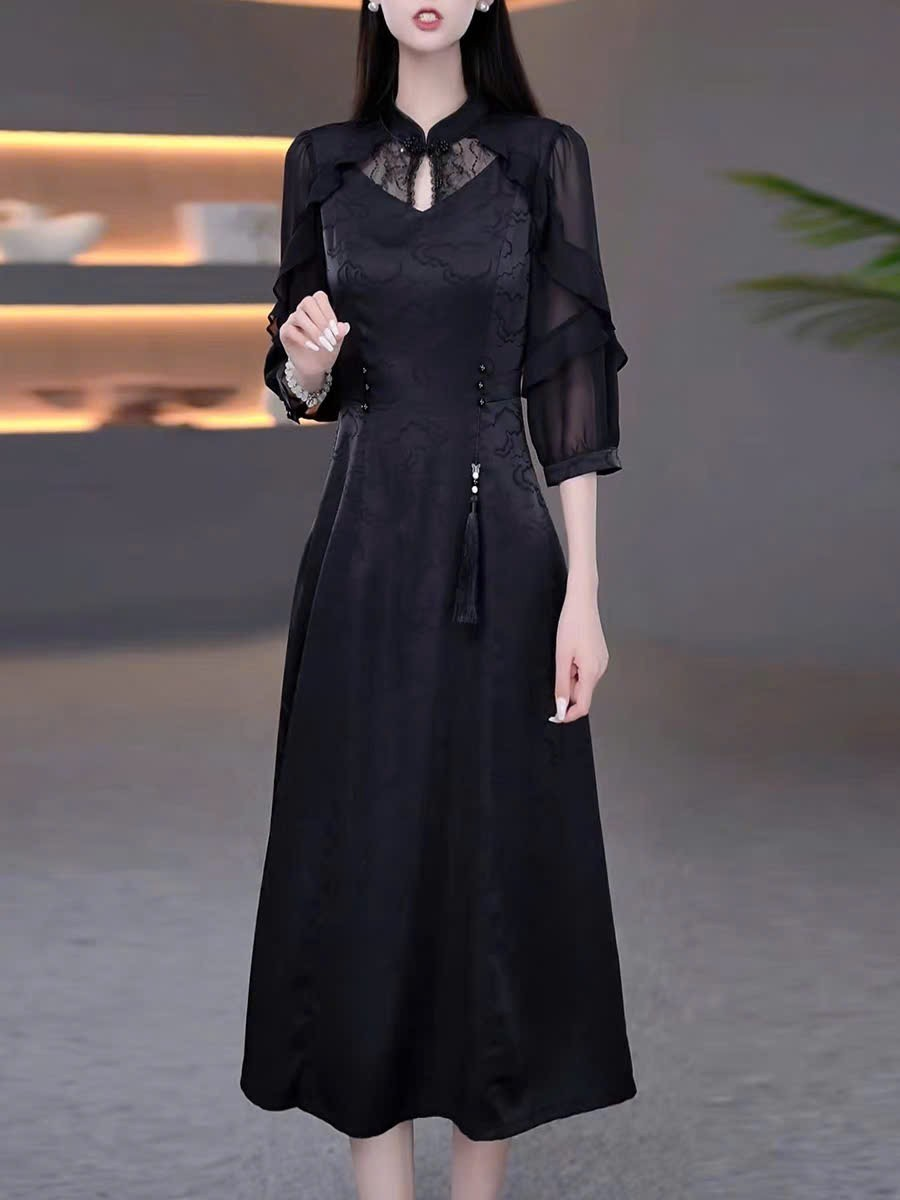 18506-Đầm lụa  đen suông a phối tay voan  cổ tàu kết nút (lụa,voan)