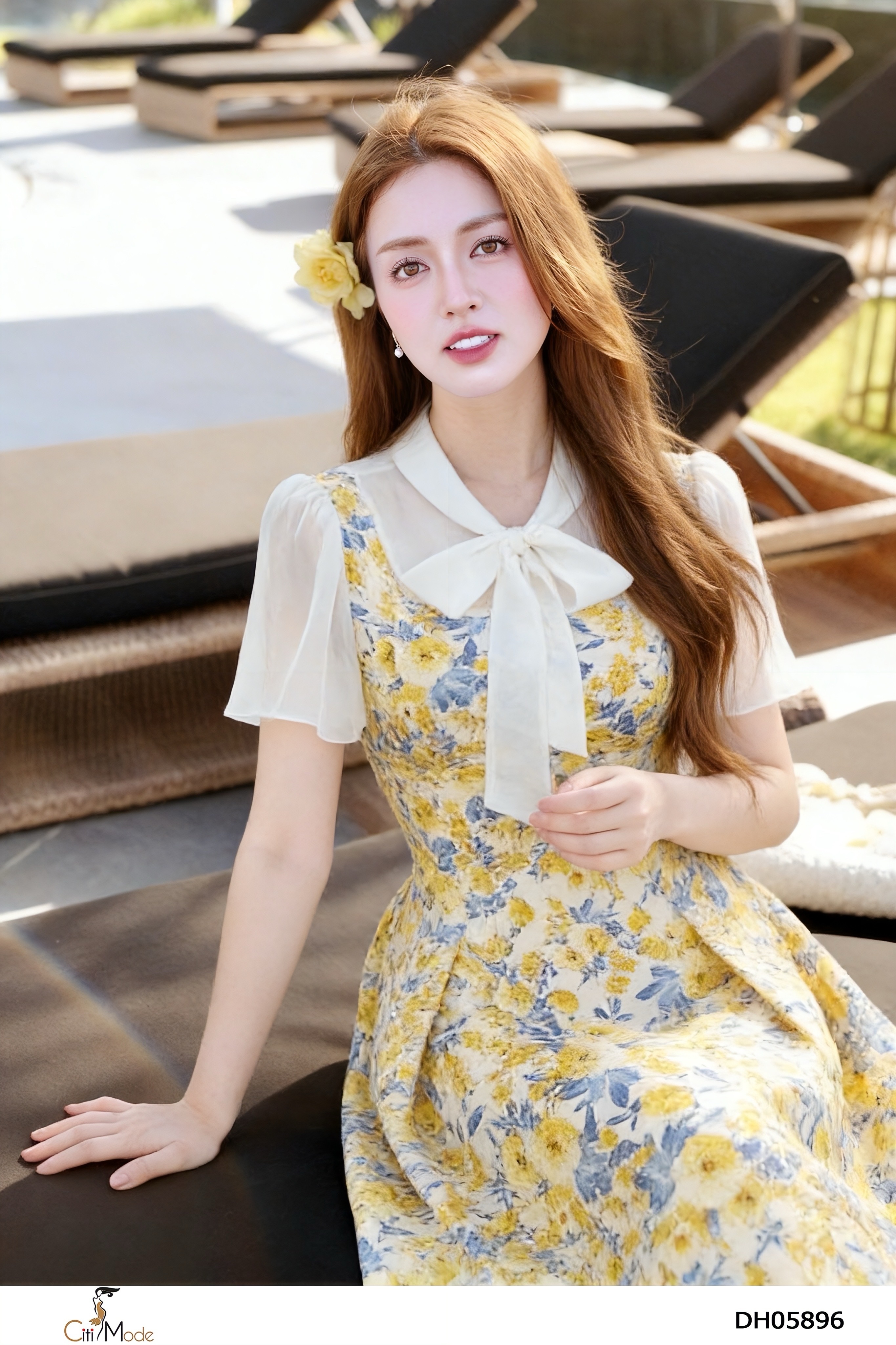 Đầm xòe hoa vàng cổ nơ trắng tay cọc