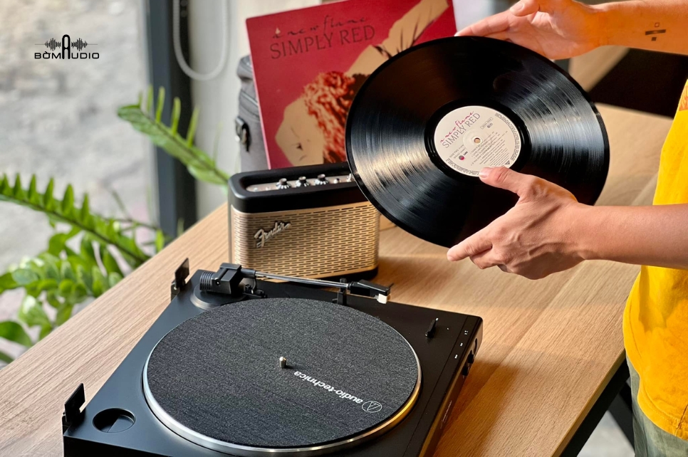 Đánh giá chi tiết mâm đĩa than Audio Technica AT-LP60XBT 