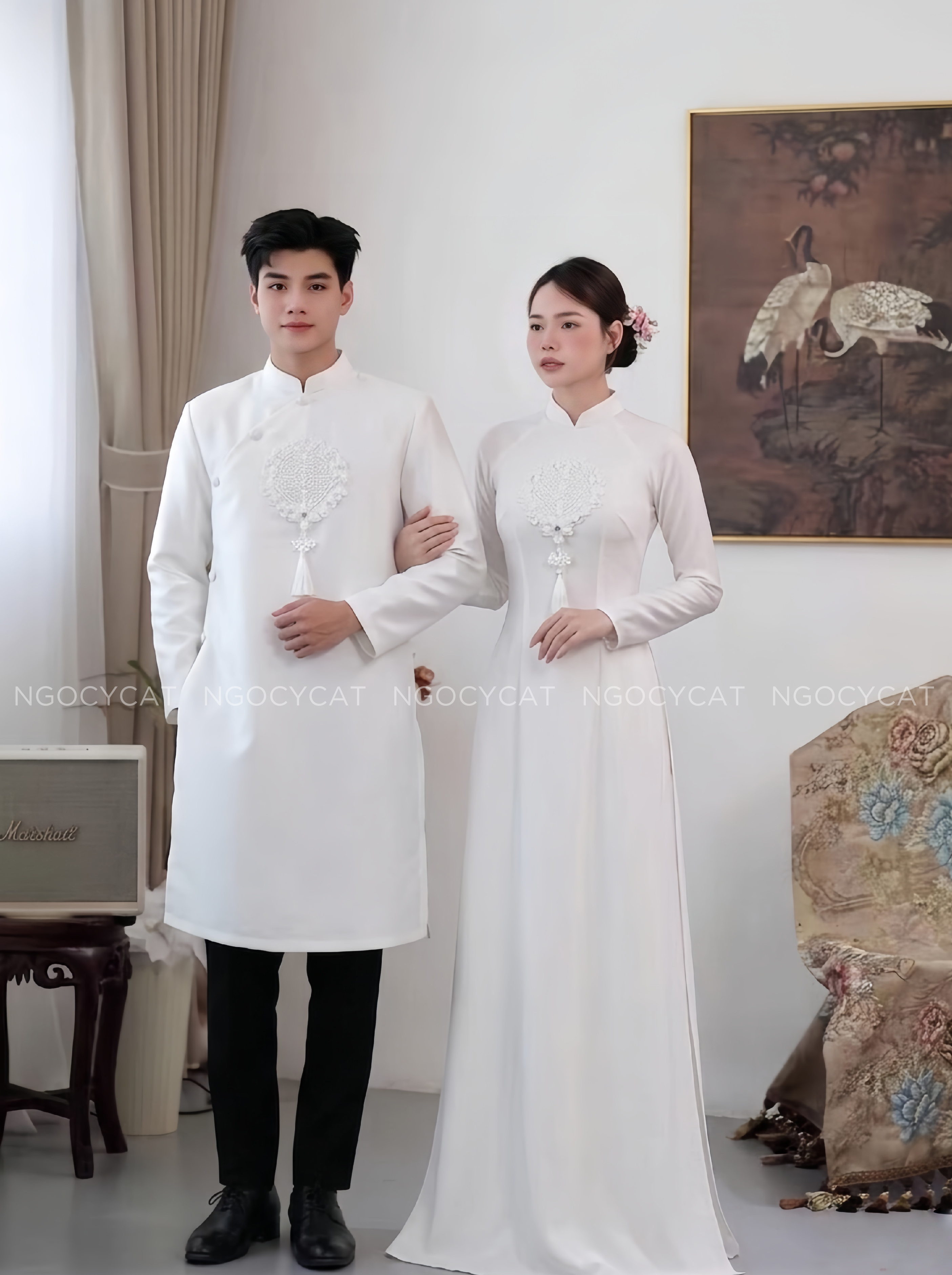 Áo Dài Dâu Rể Trắng Hoa Quanh Hỷ Tròn_thumbnail_1