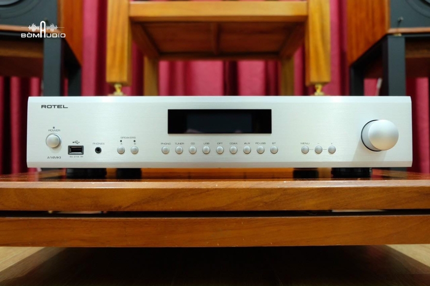 Hình ảnh chụp thực tế Amply nghe nhạc ROTEL A14 MKII tại Bờm Audio