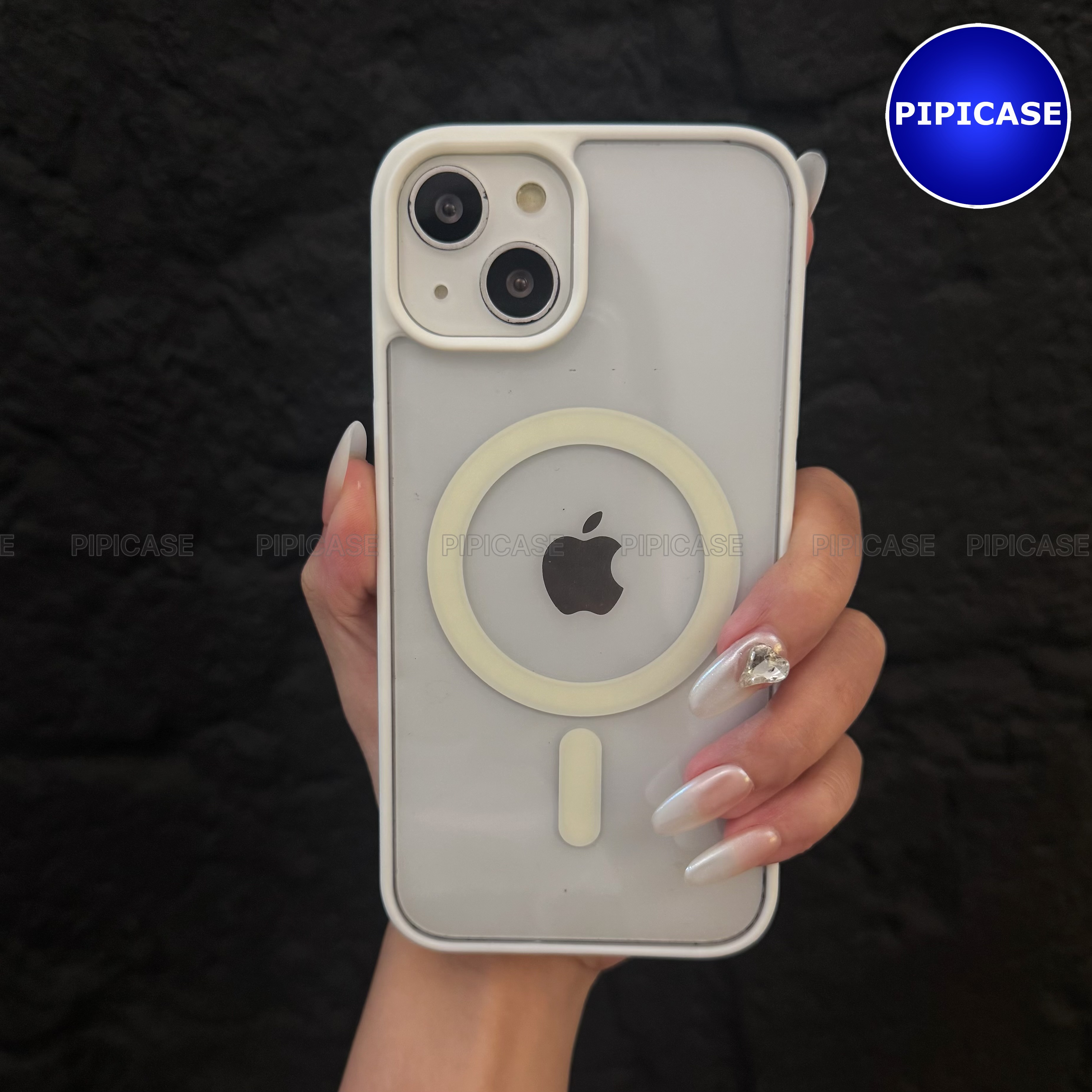 Ốp Lưng iPhone 15 - Chic - Trắng