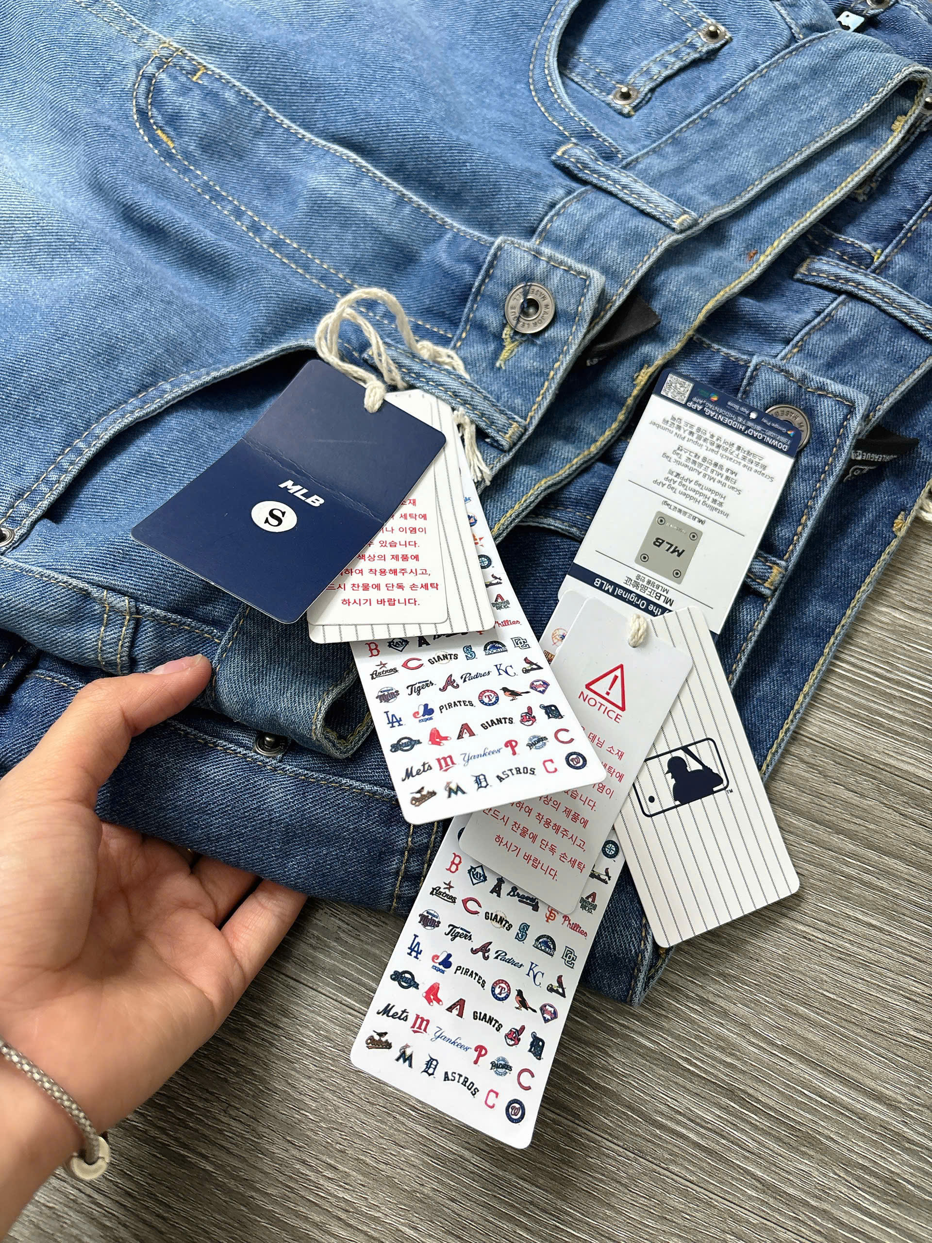 C13 CHÂN VÁY JEAN 2 MÀU_thumbnail_3