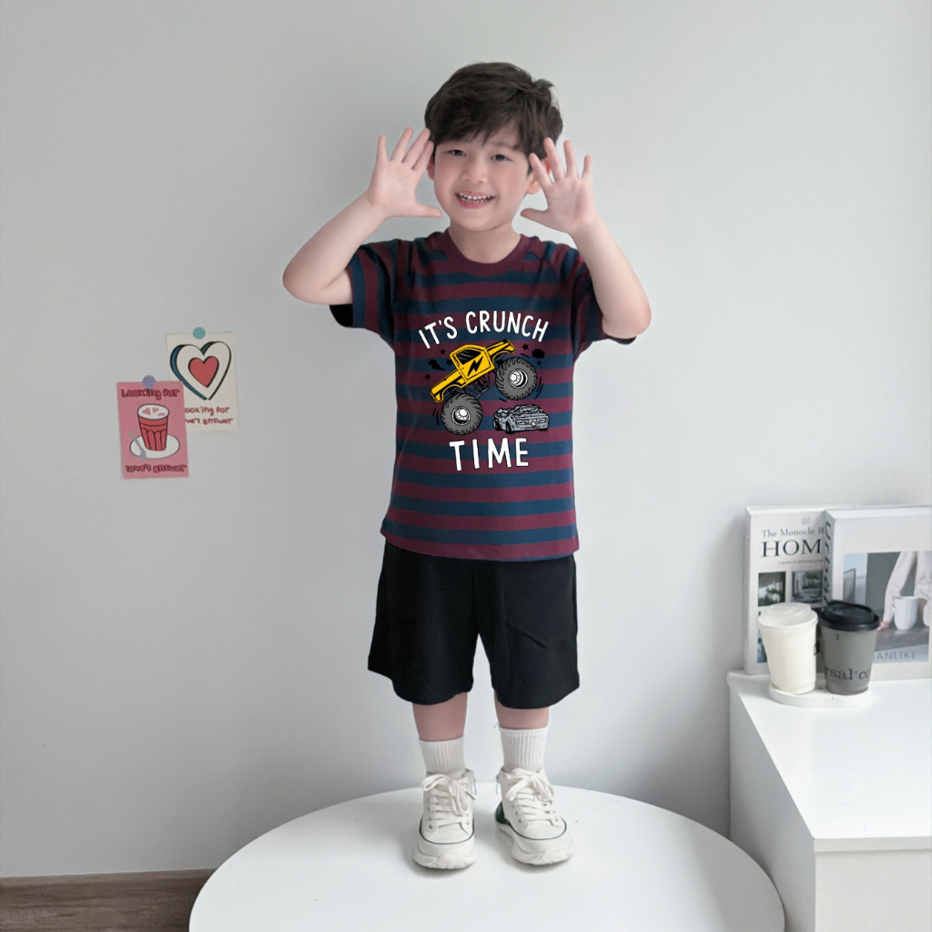 Bộ kẻ bé trai hình xe chữ 