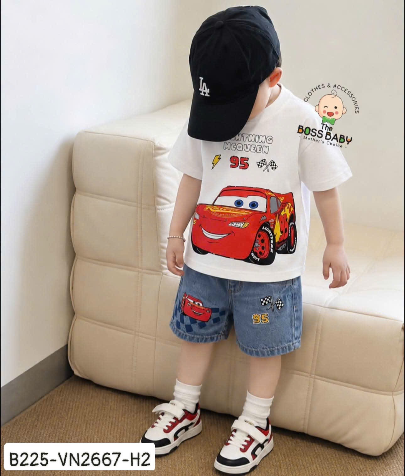 Set bộ jean trắng ô tô đỏ