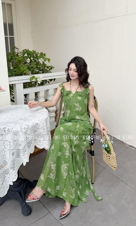 Lucas - Váy 2 dây lụa thêu hoa trắng dáng maxi phối bèo chéo dọc váy_thumbnail_1