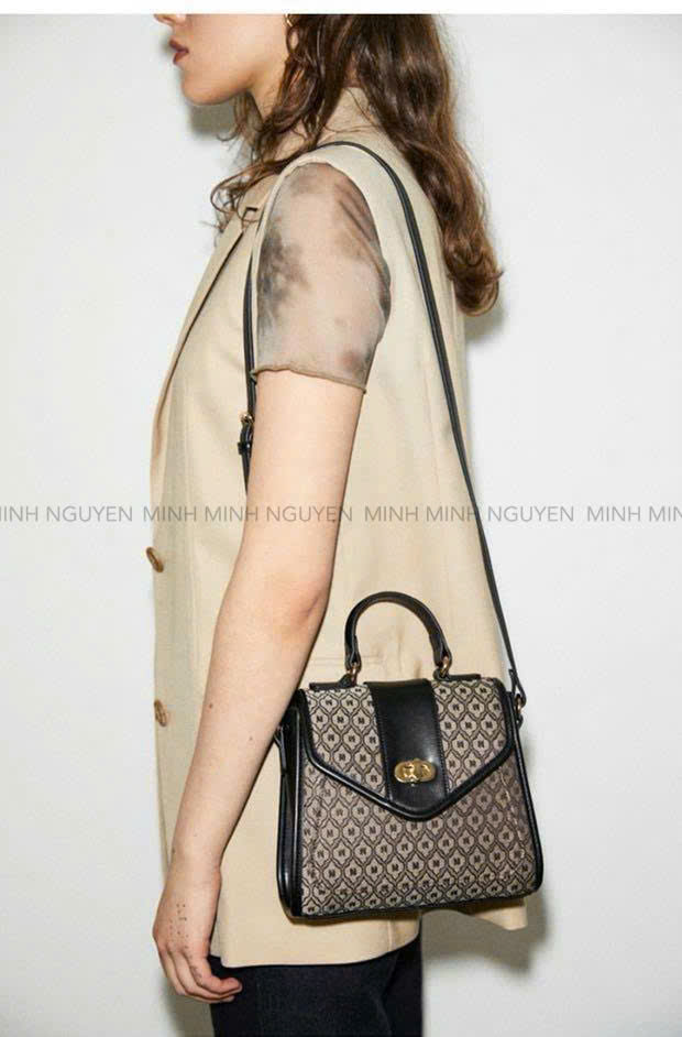 TUI MOUSSY RETRO_thumbnail_4