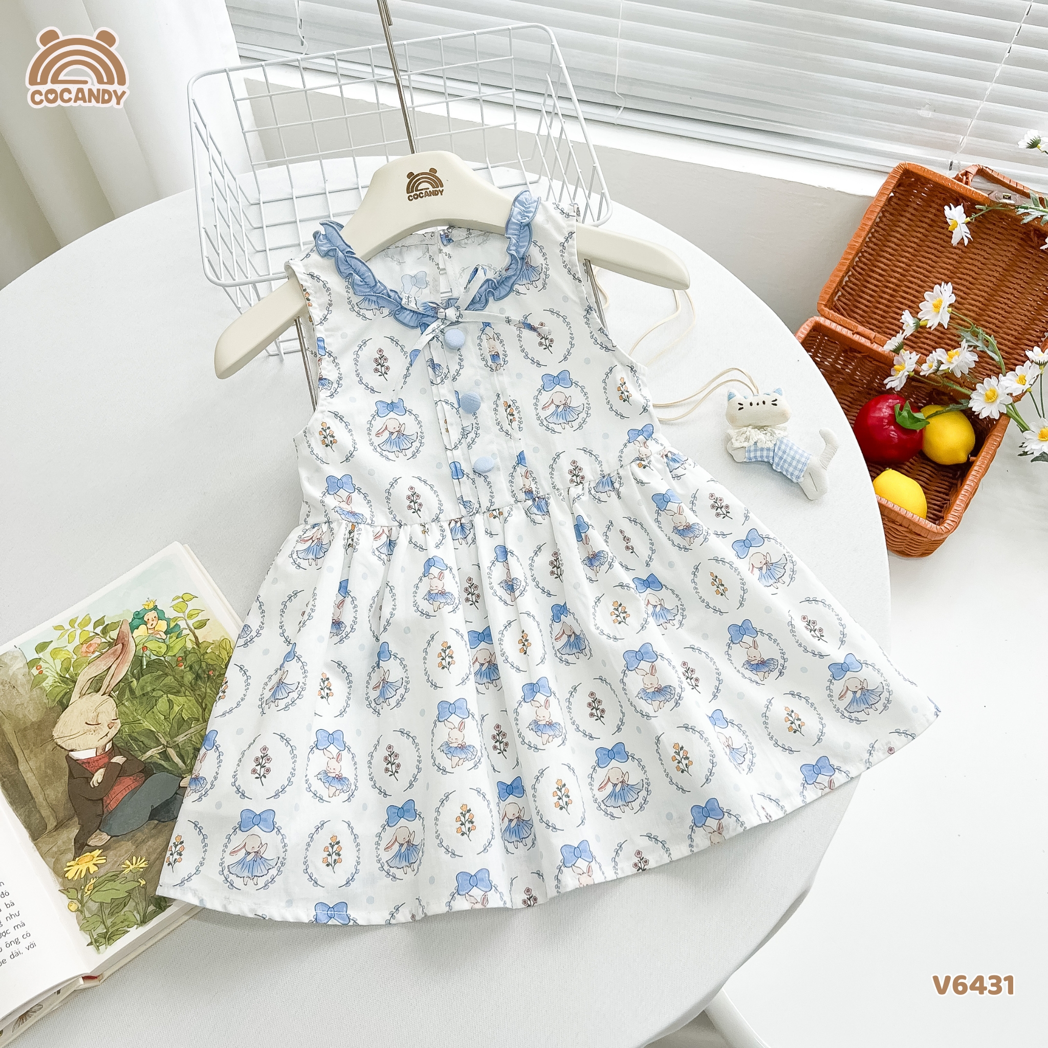 Váy sát nách thô TRẮNG họa tiết thỏ xanh