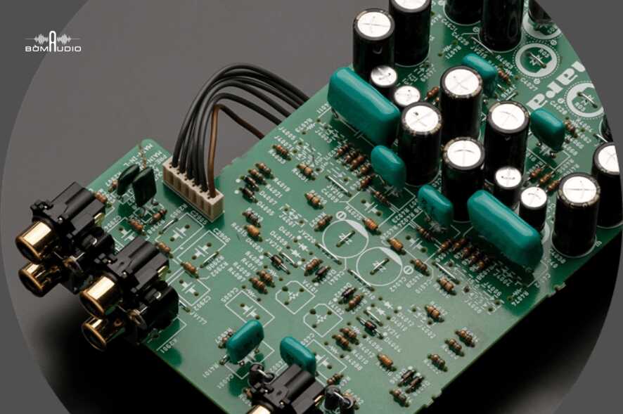 Marantz Musical Phono EQ trong Amply Marantz PM8006