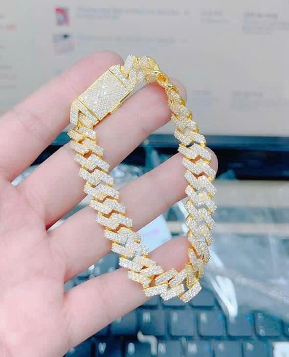 Lắc Đá Khoá Hộp_thumbnail_0