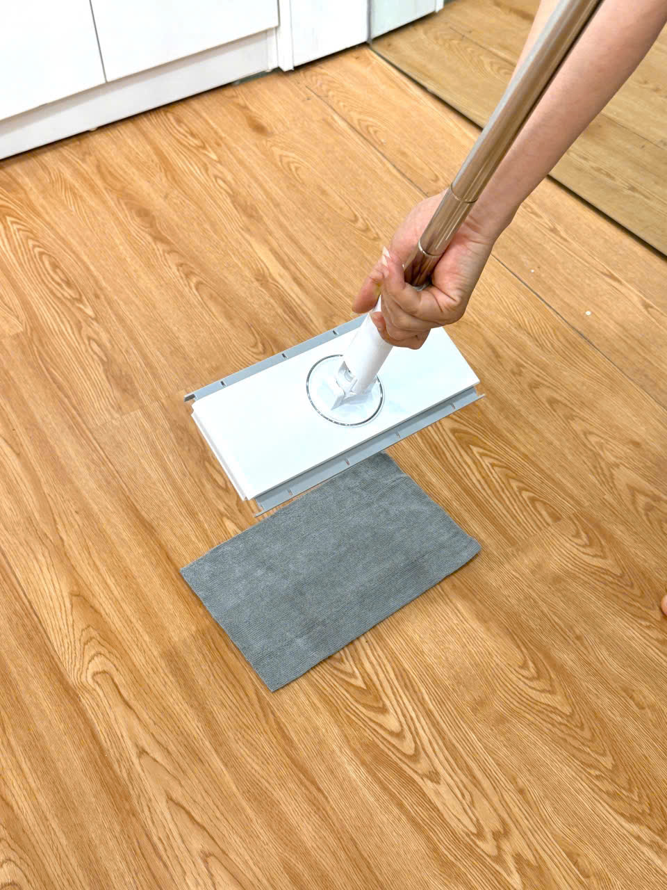 CÂY LAU NHÀ KẸP KHĂN MIRAI_thumbnail_2