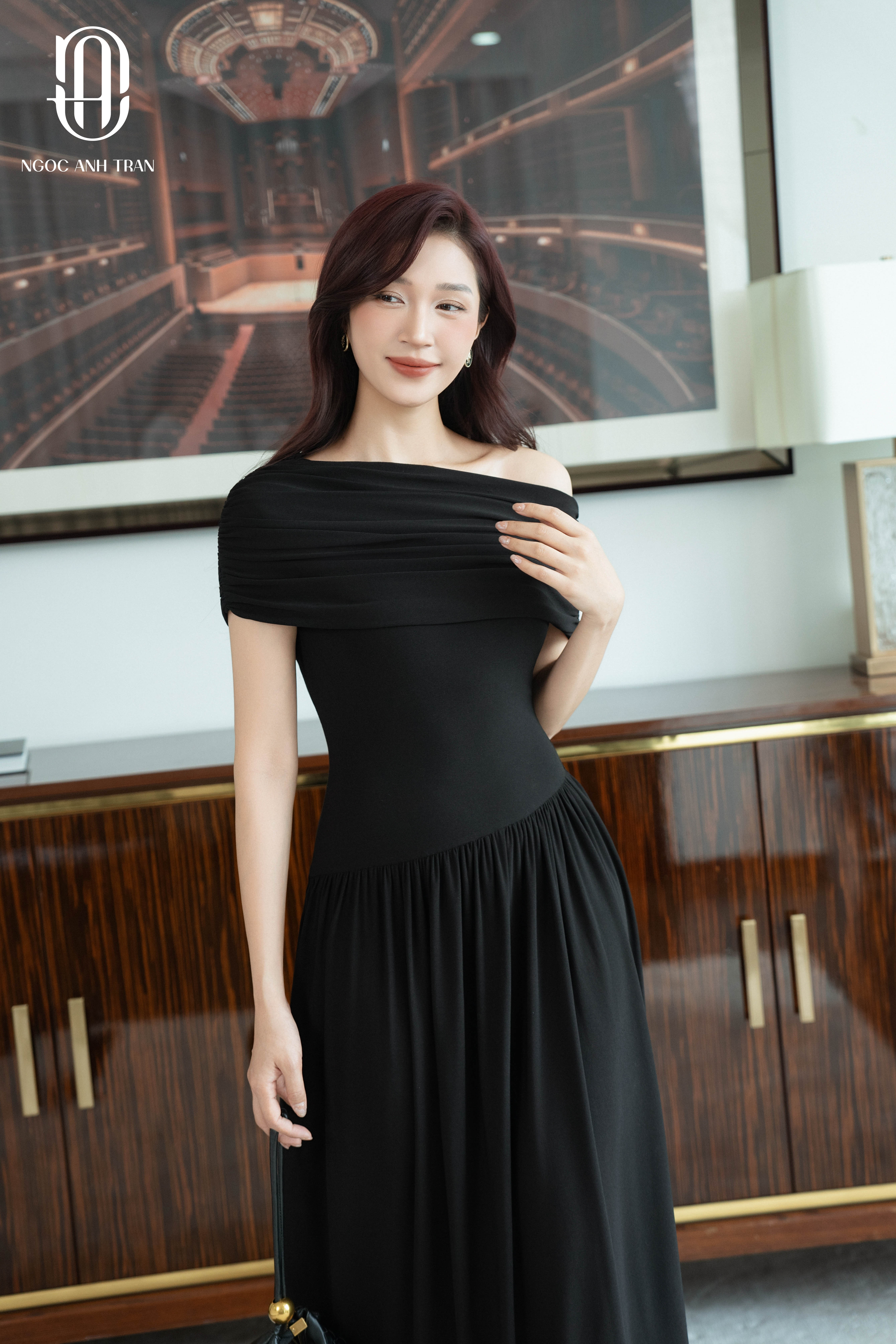 D171 - Váy thun đen YEP lệch vai