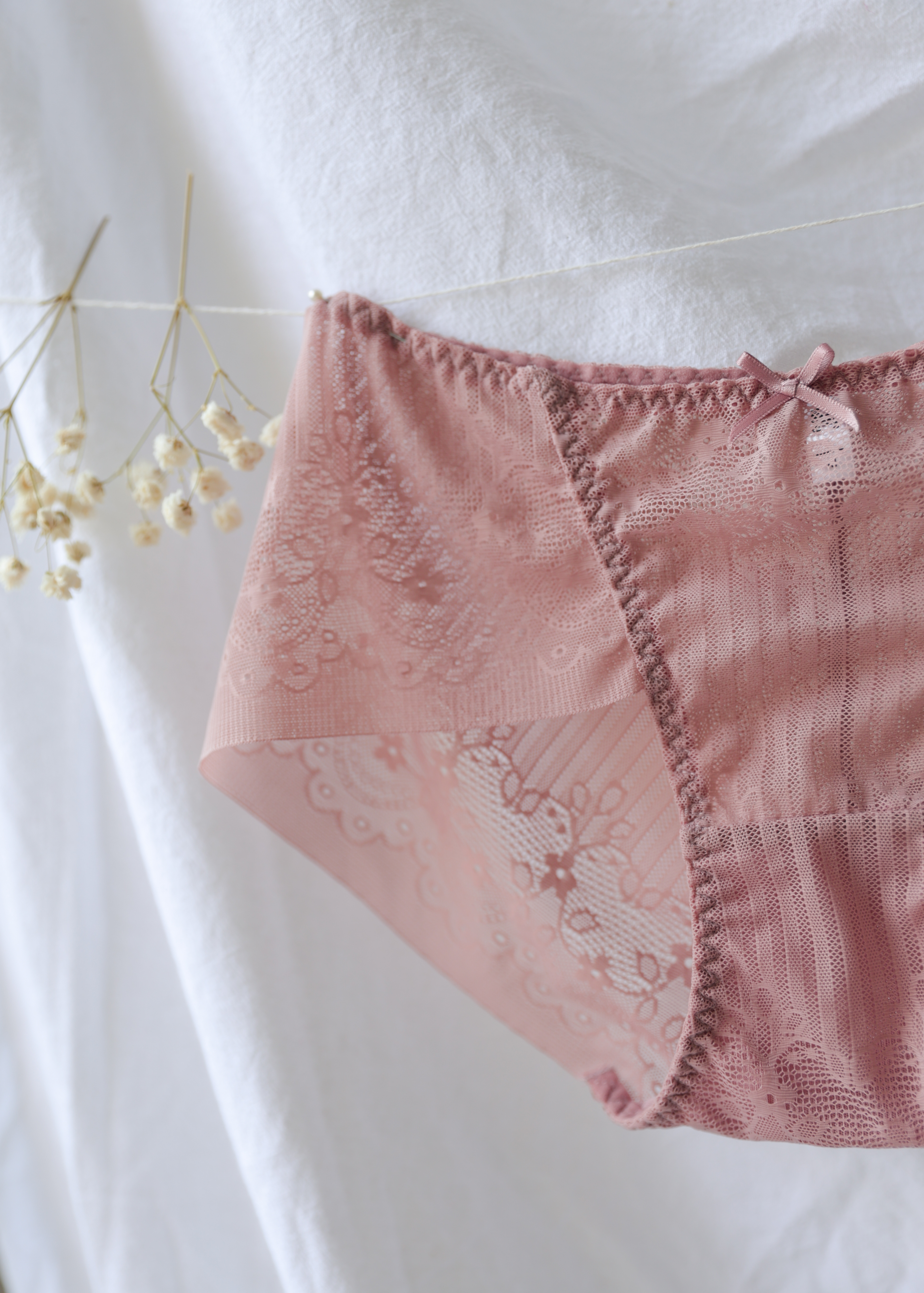 Quần Lót LOC PREMIUM Body Lưng Vừa Thạch