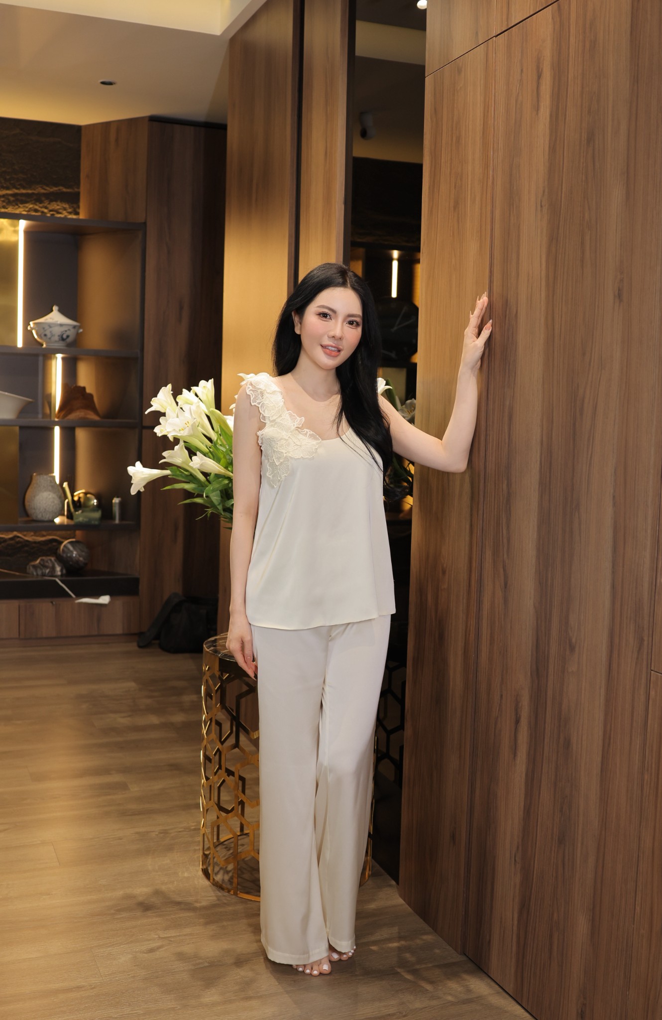 Bộ Lụa Áo Cộc Quần Dài BN685_thumbnail_2