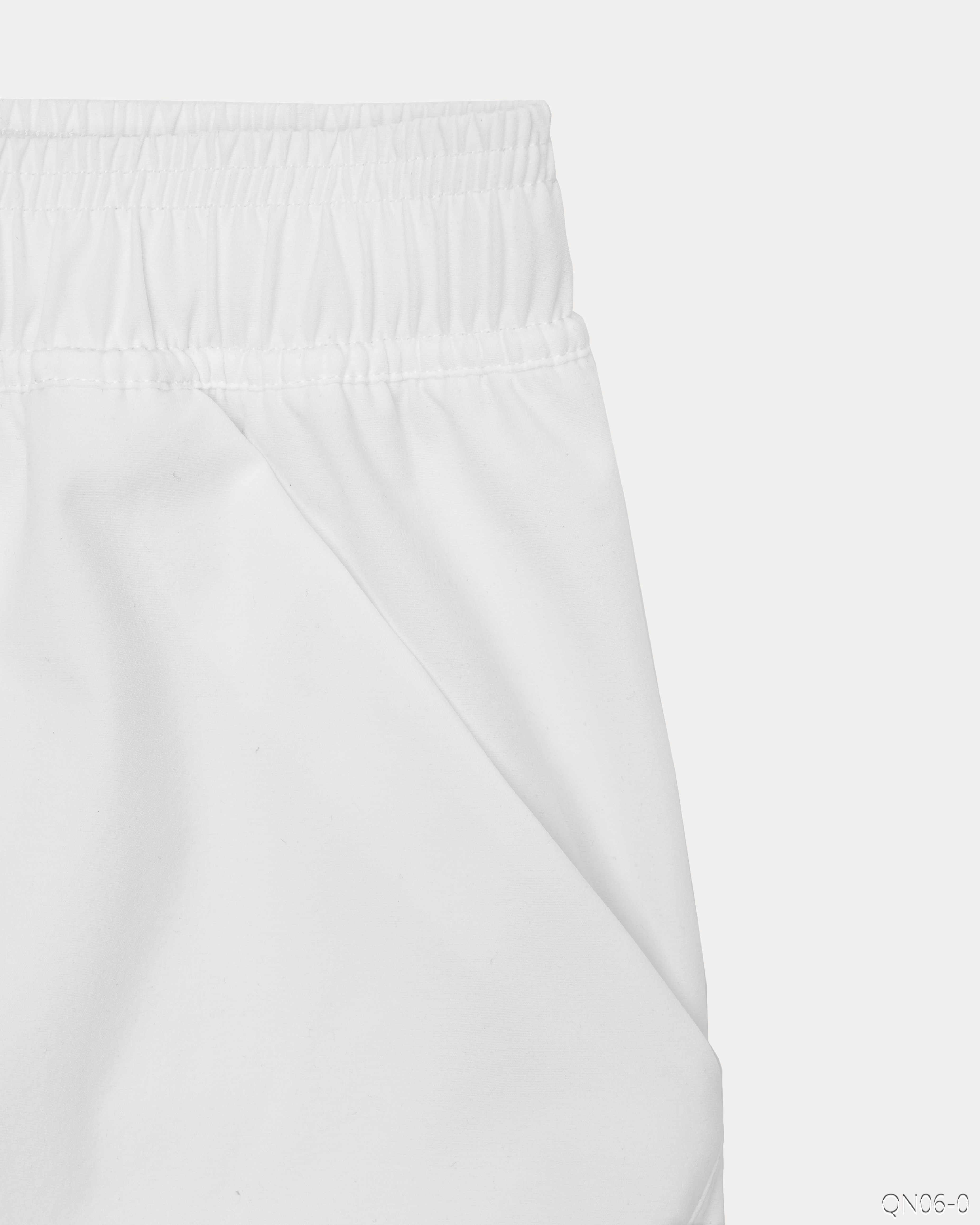 QUẦN NGẮN CHUN MANESTI GIÓ CHỮ m ĐEN CHẤM ĐEN_thumbnail_5