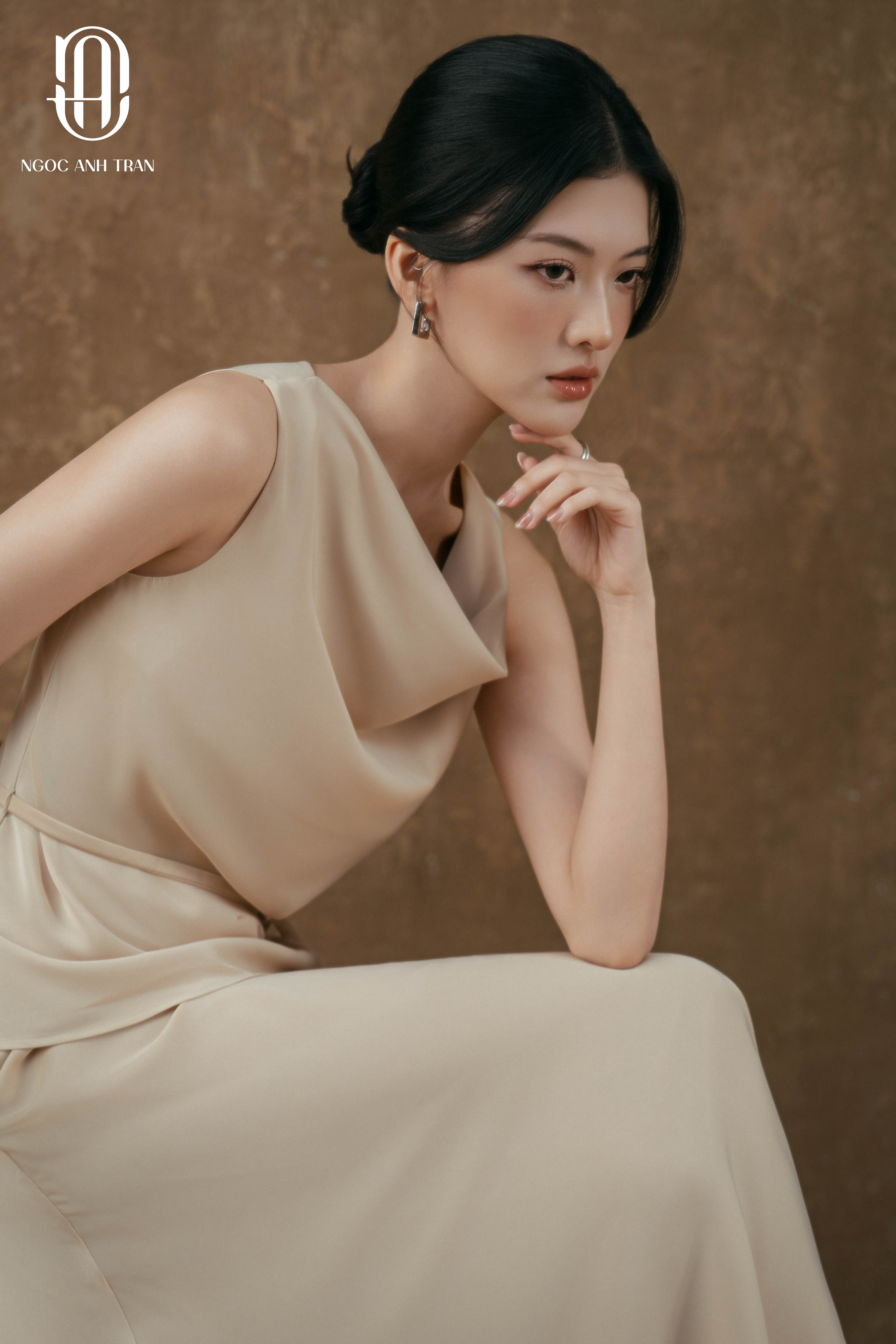 A271 - Set áo lụa sát nách cổ đổ phối chân váy lụa dài cạp liền_thumbnail_3