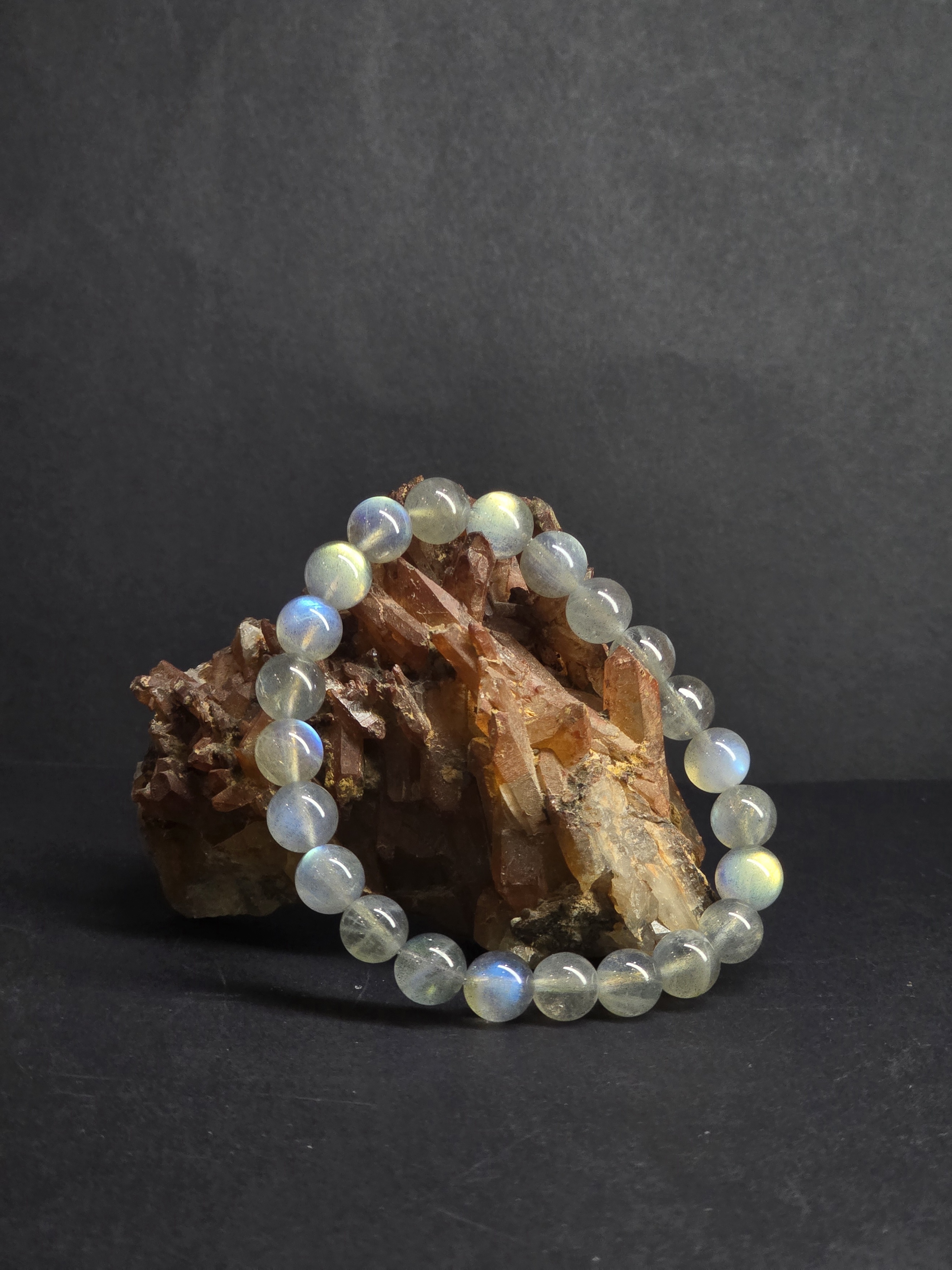 Vòng Tay Đá Xà Cừ Hắc Nguyệt Quang Labradorite Thể Xám_thumbnail_0