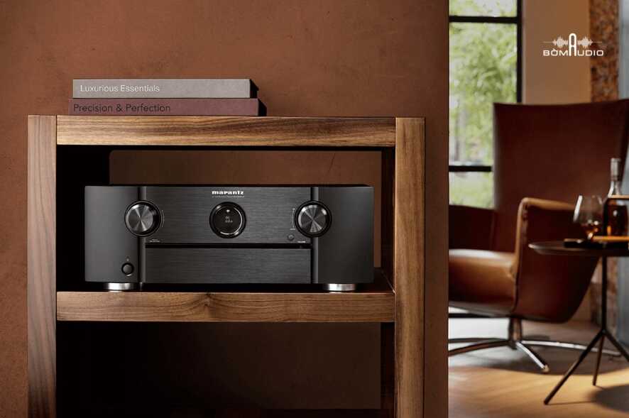 Amply Marantz SR7015 có thiết kế đặc trưng của hãng